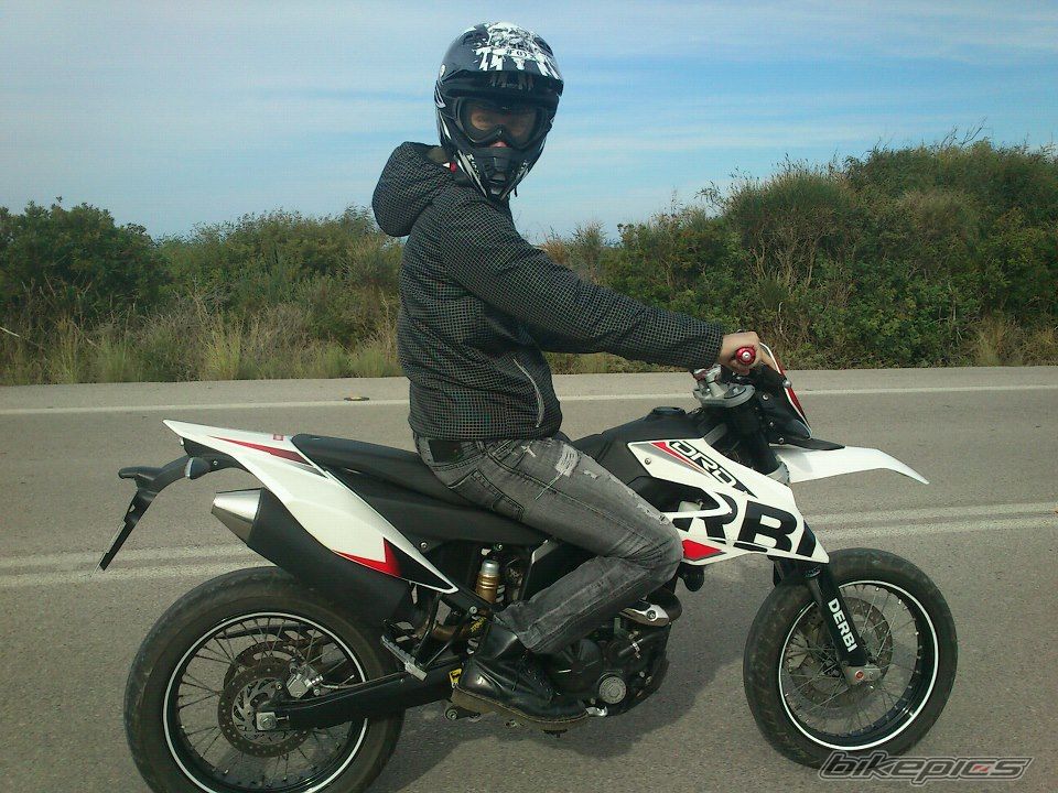 Photo 2498911