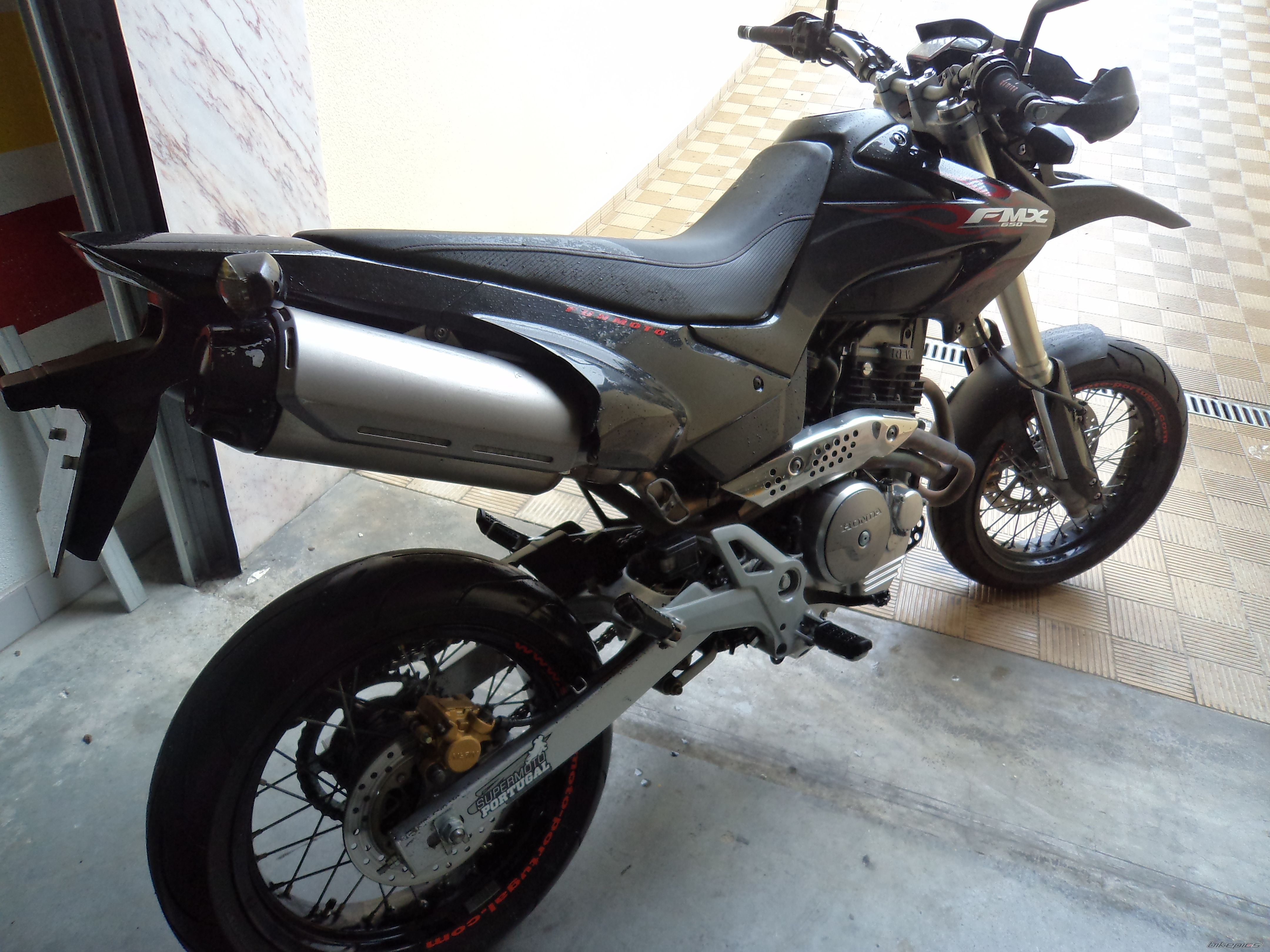 Photo 2503846