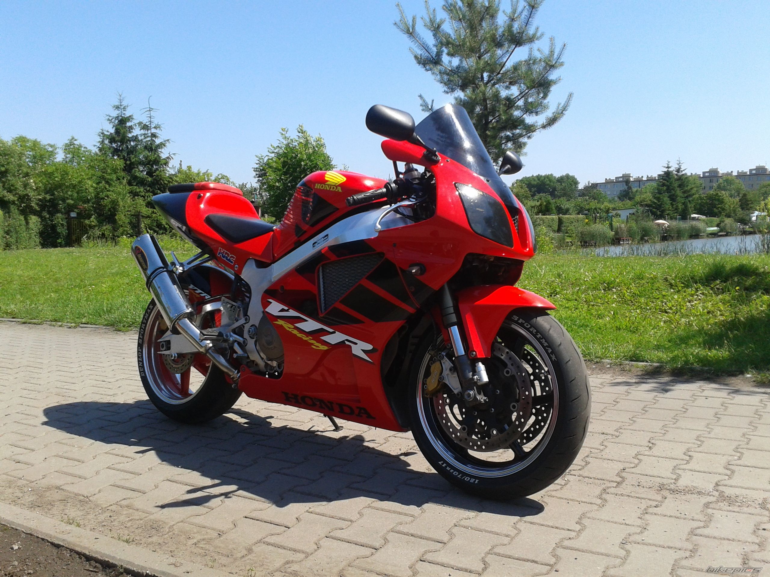 Photo 2536638