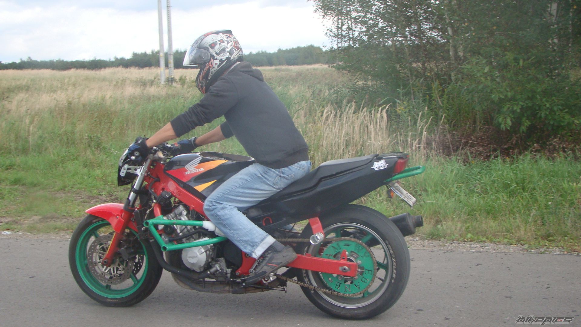 Photo 2537237