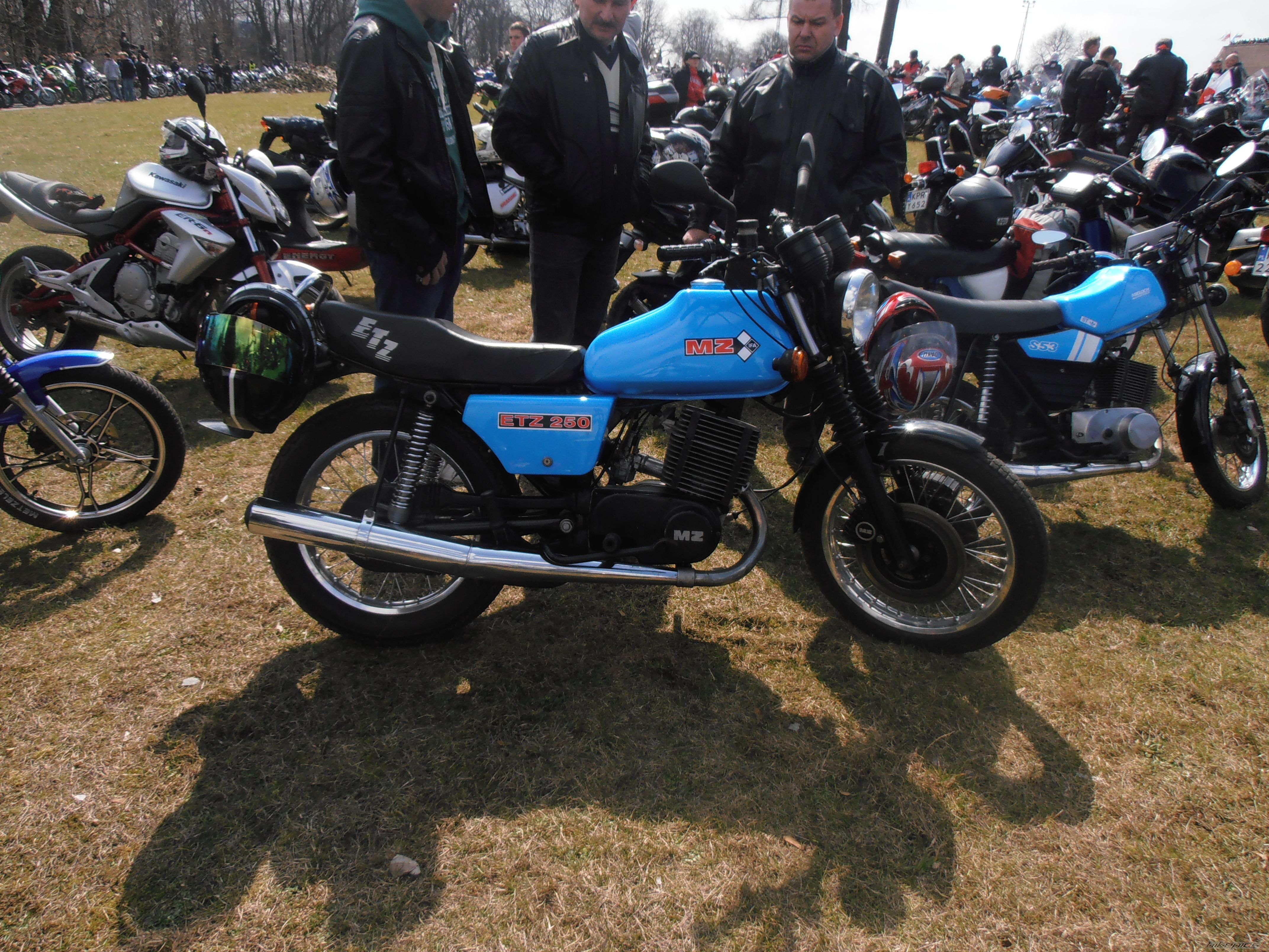 Bike Photo 2542208