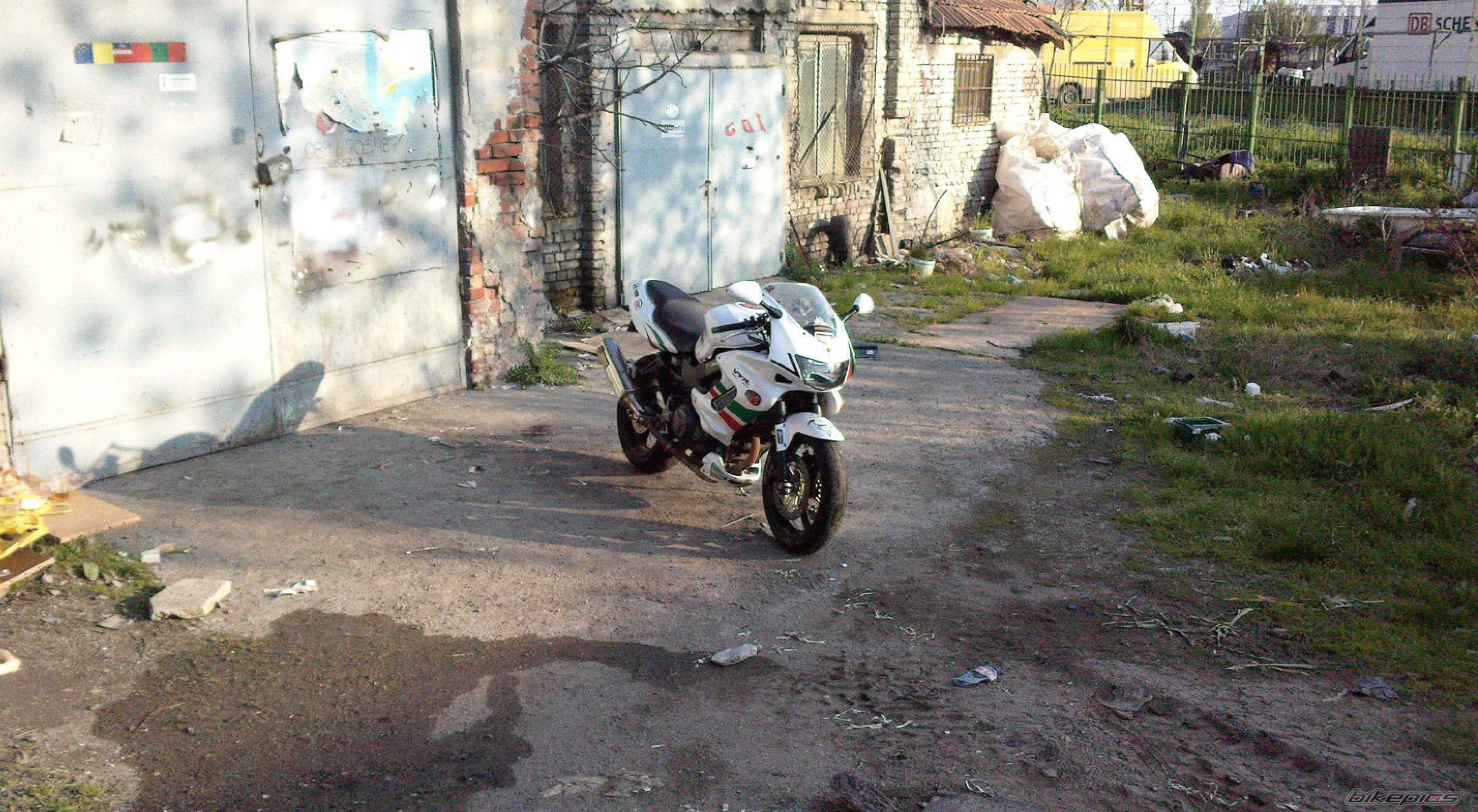 Photo 2546999