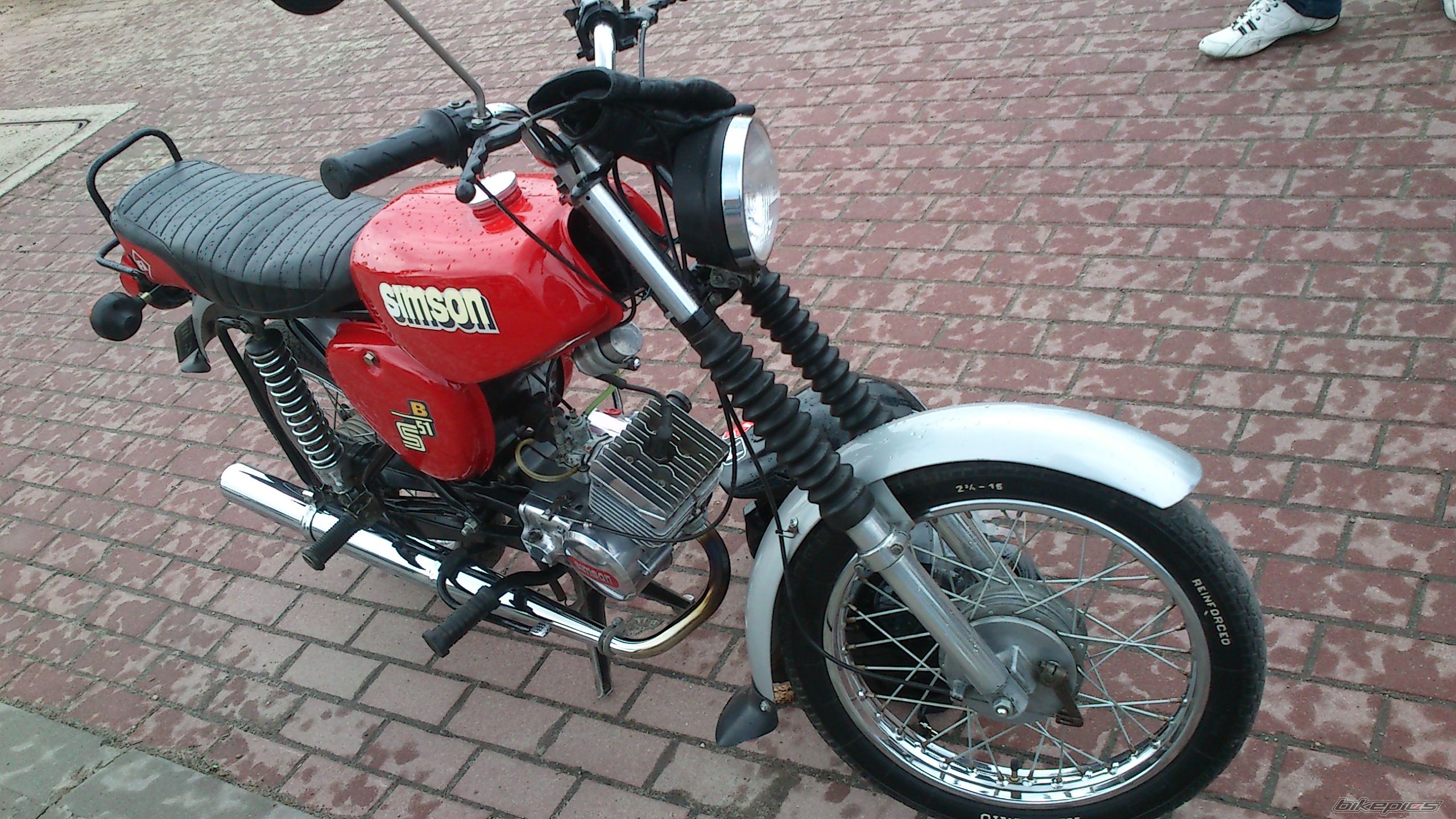 Photo 2552993