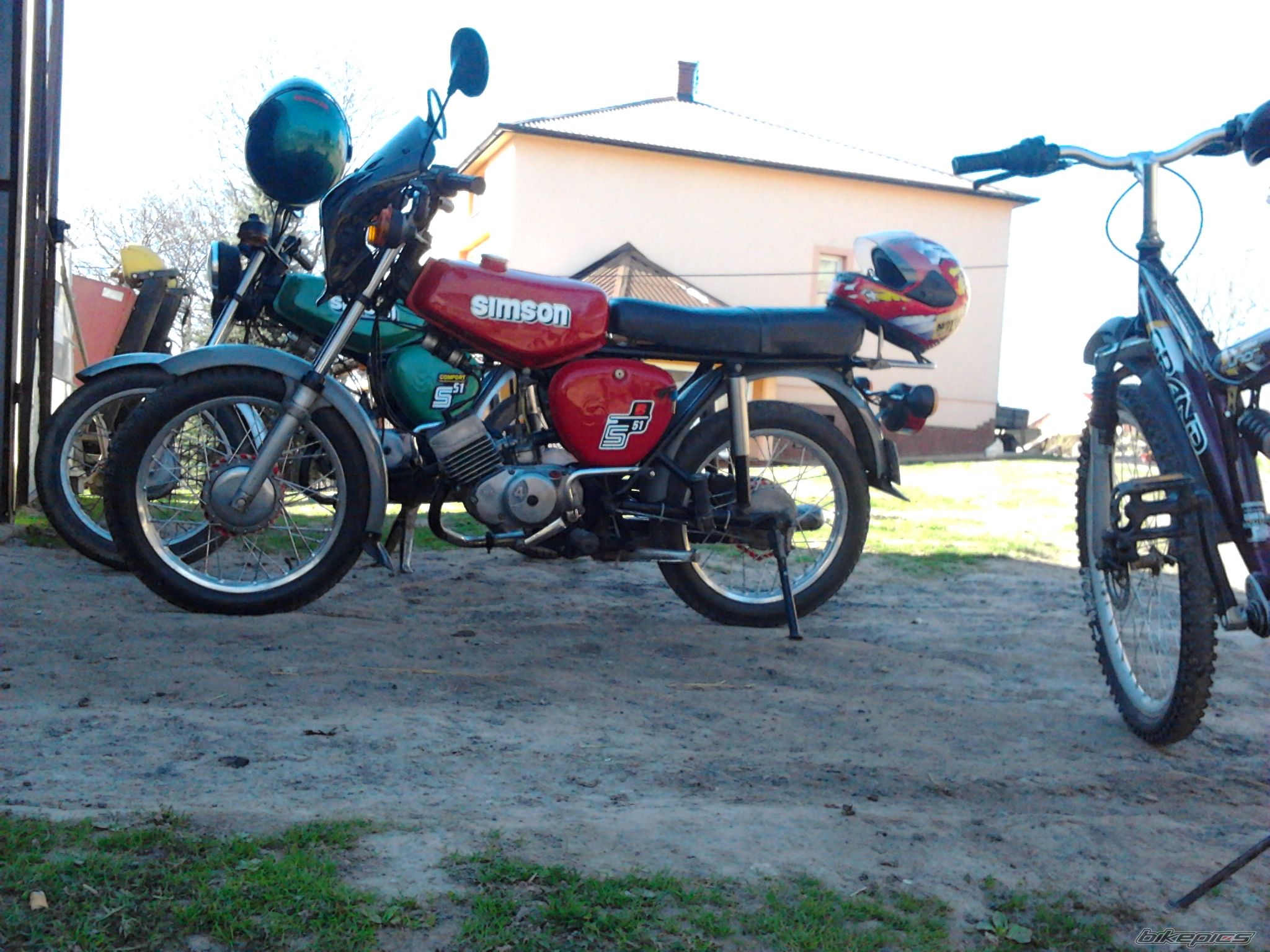 Photo 2553878