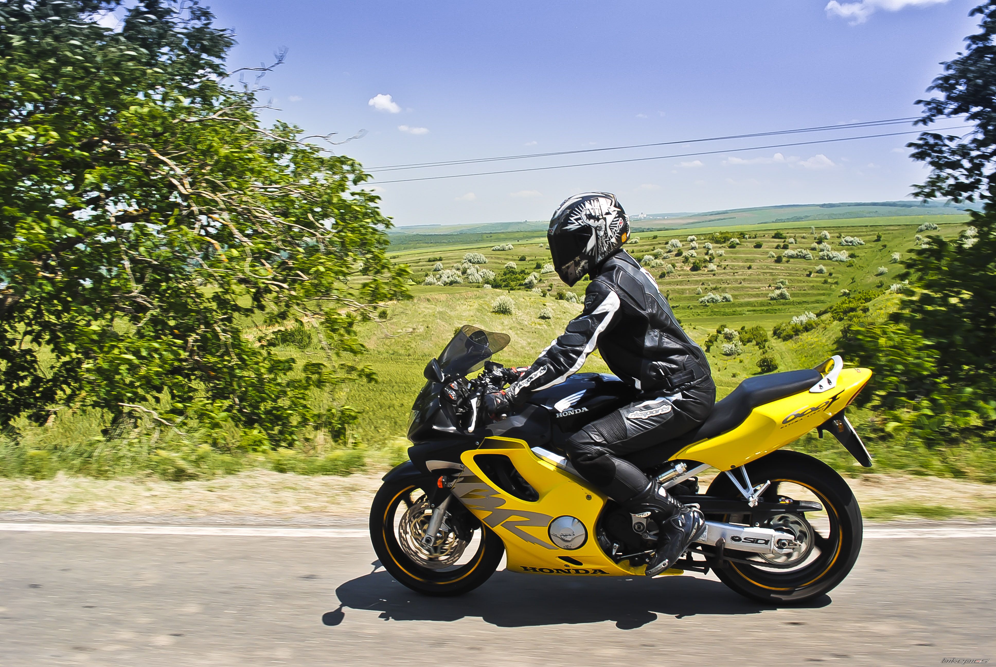 Bike Photo 2558356