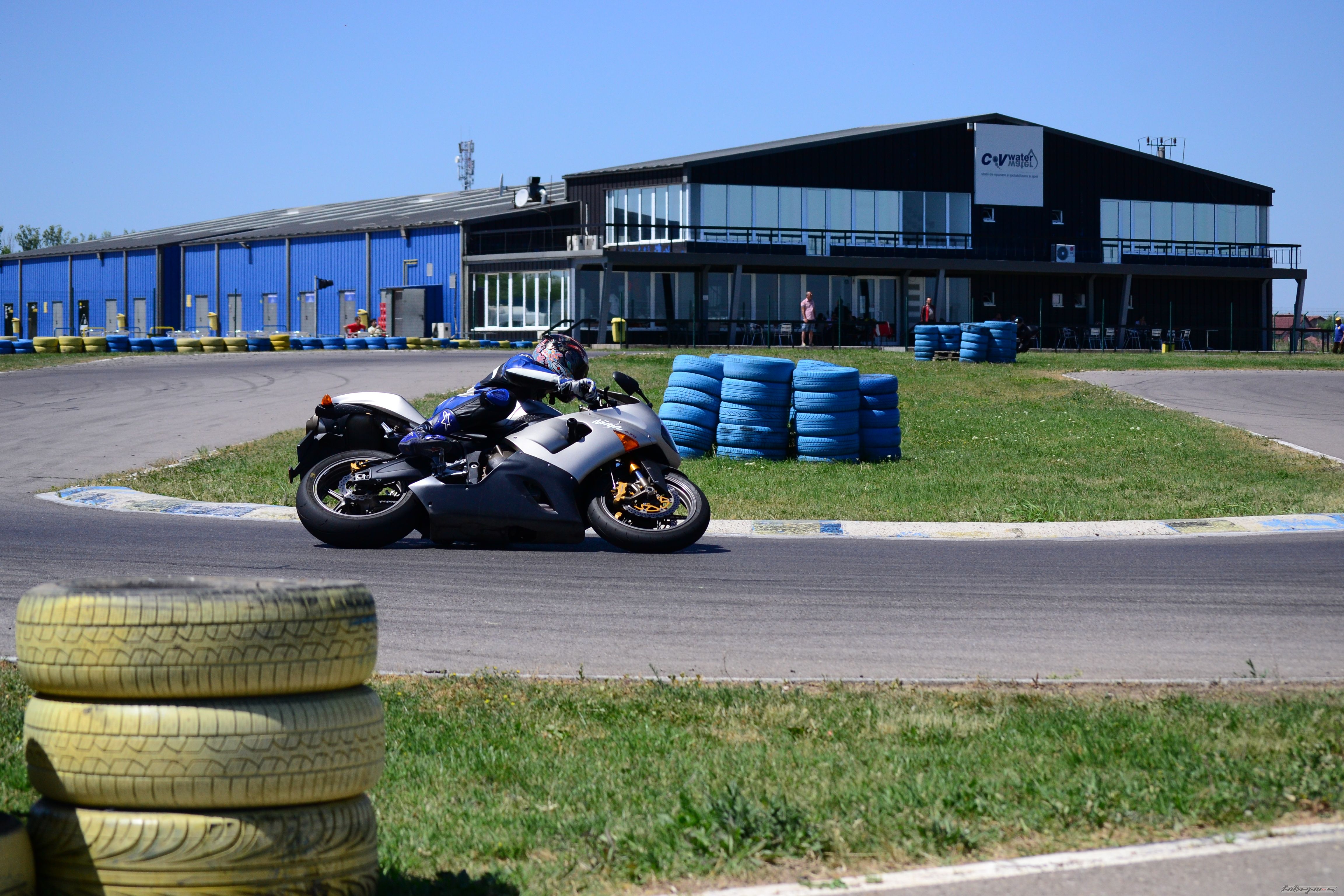 Bike Photo 2560947