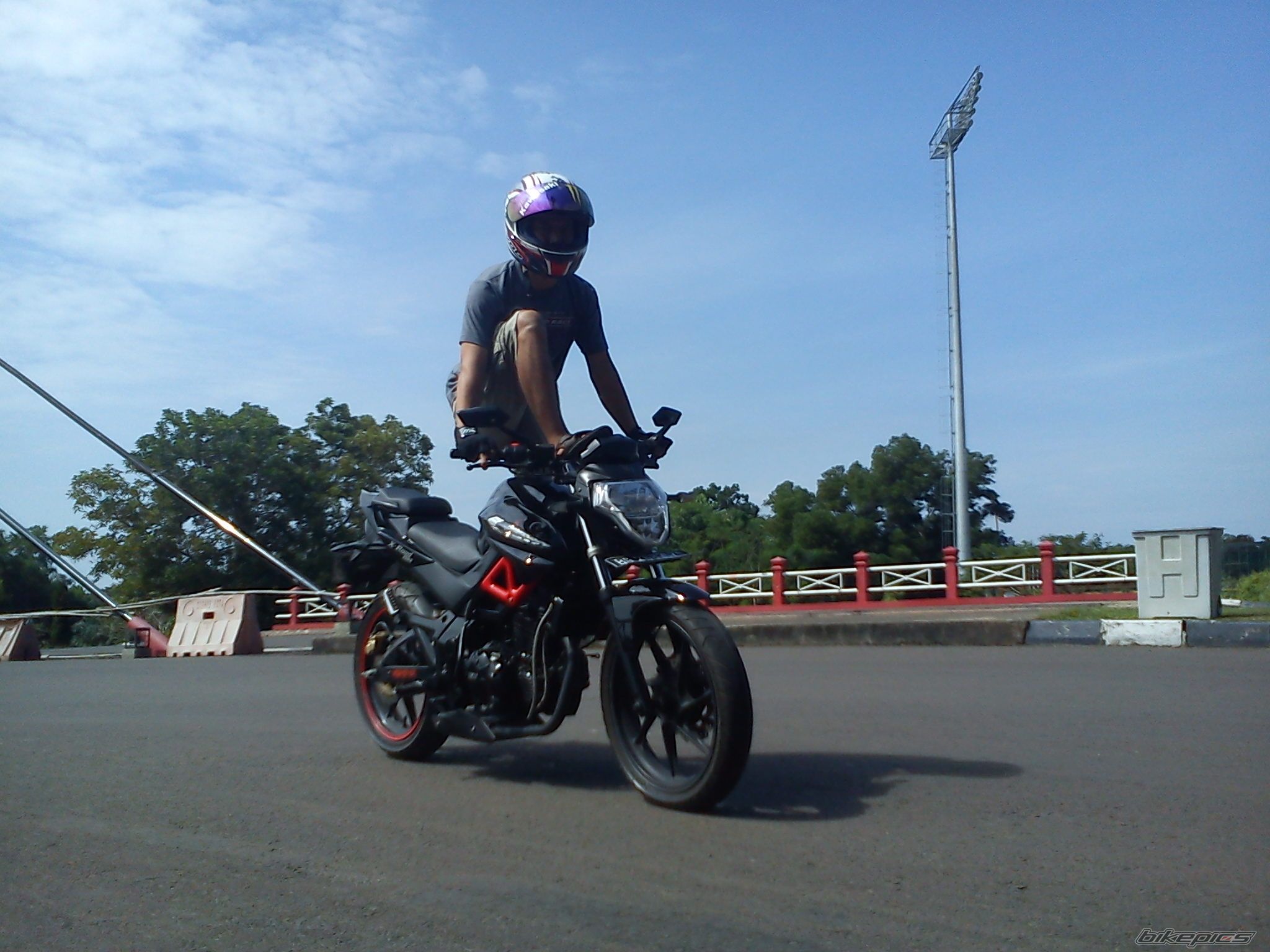 Bike Photo 2563930