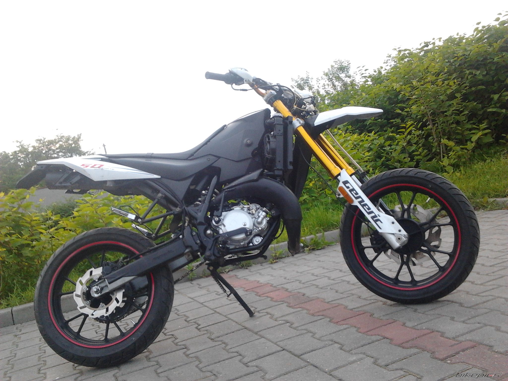 Bike Photo 2569458
