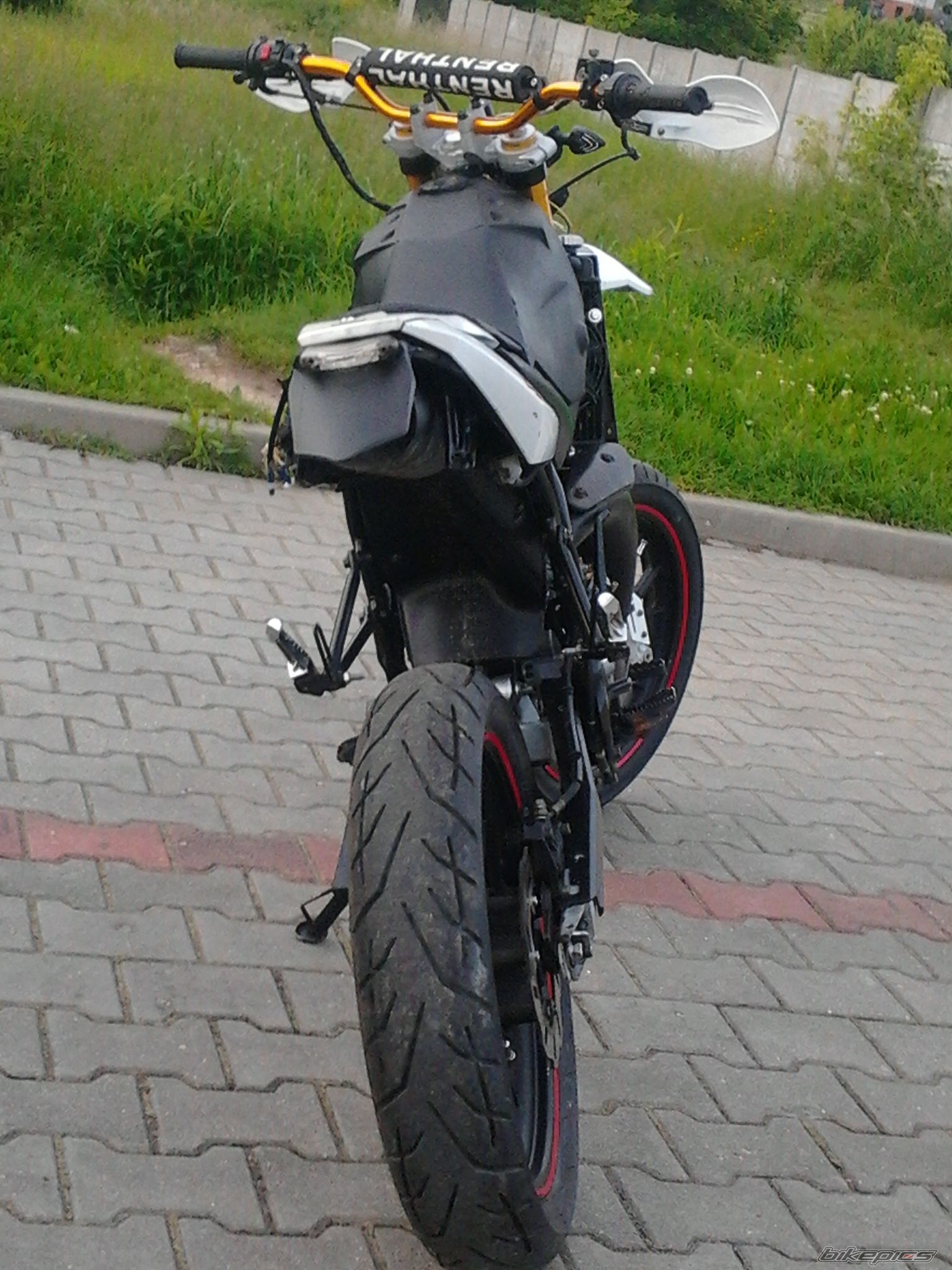 Photo 2569459