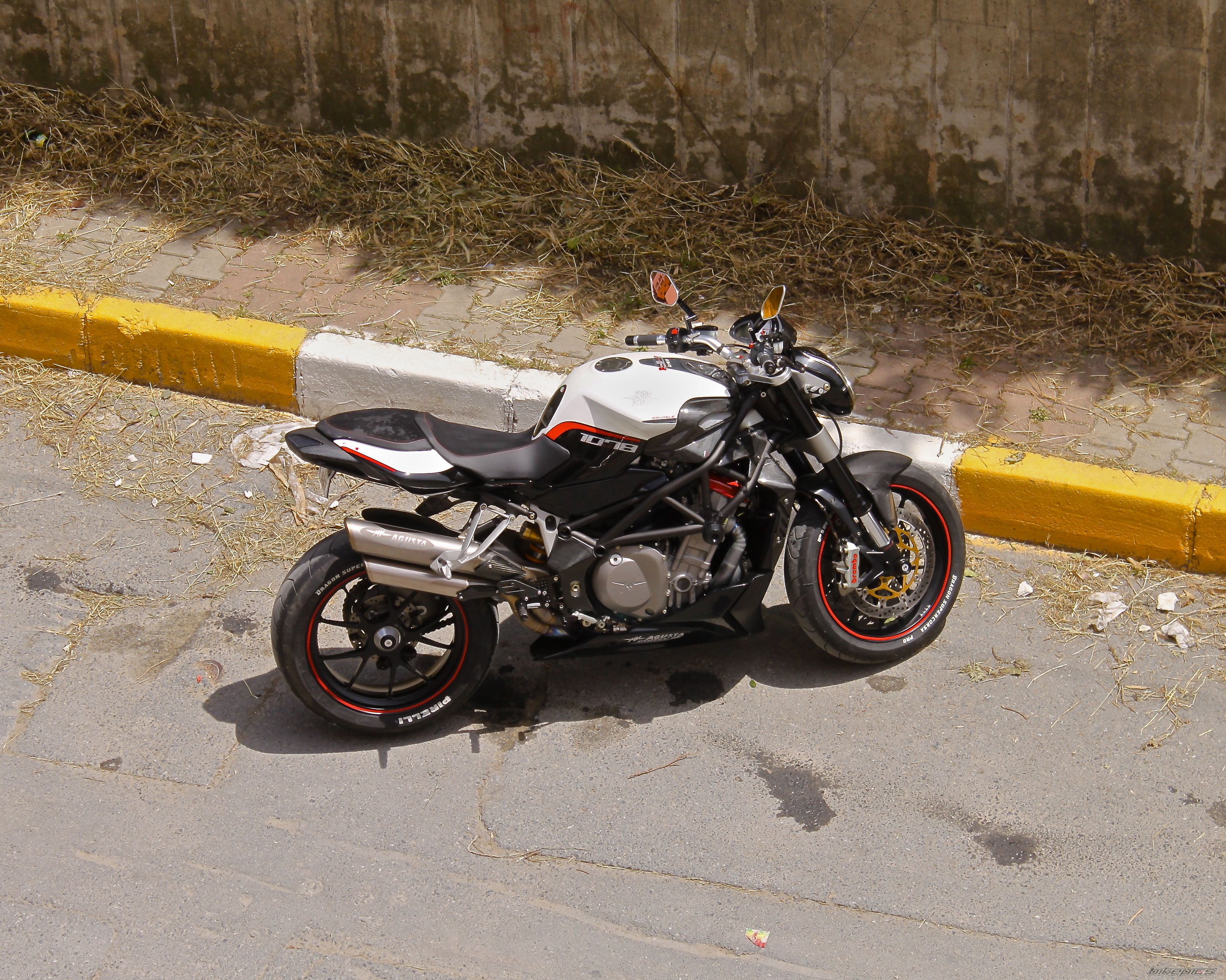 Photo 2573786