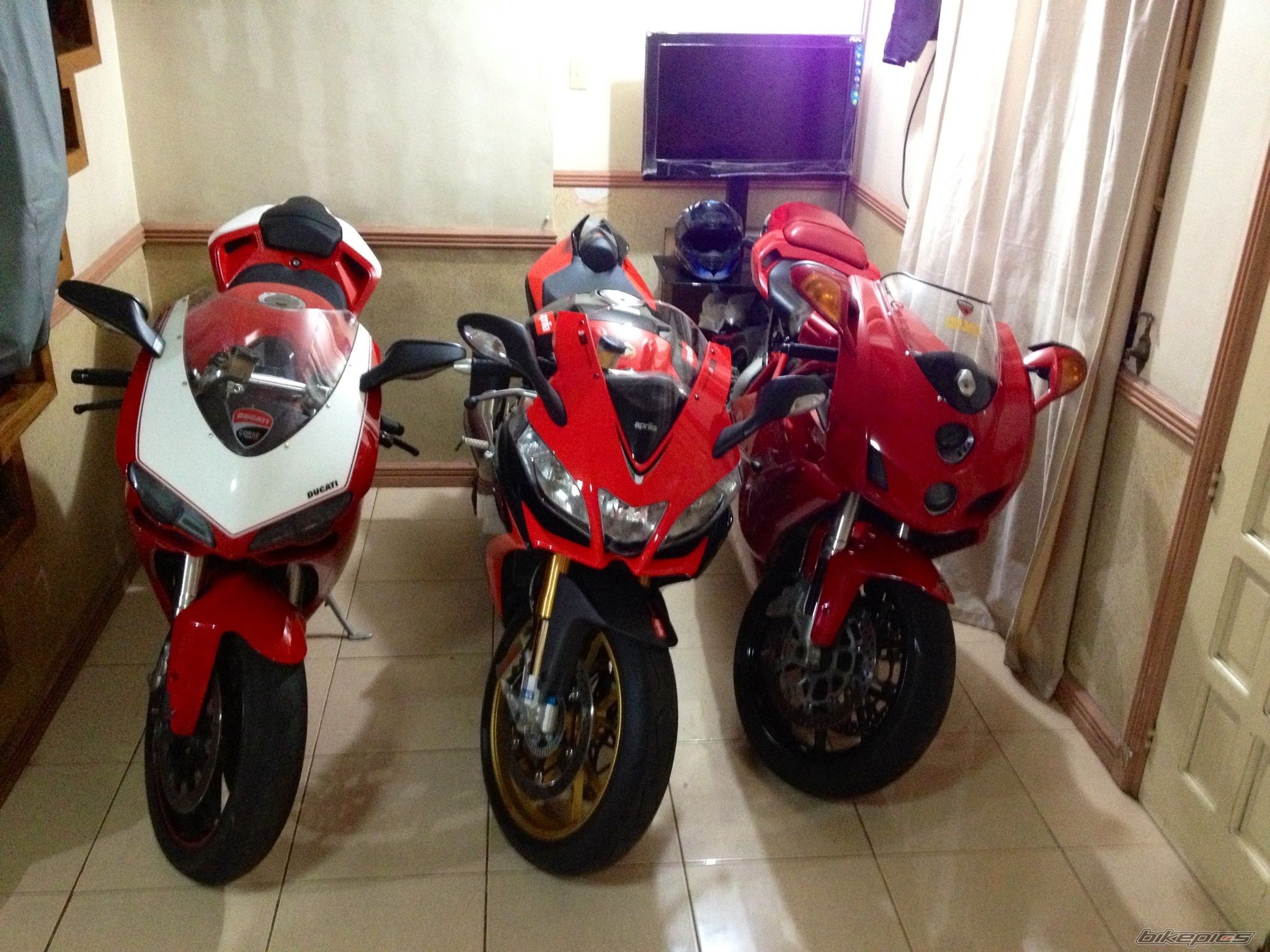 Photo 2573855