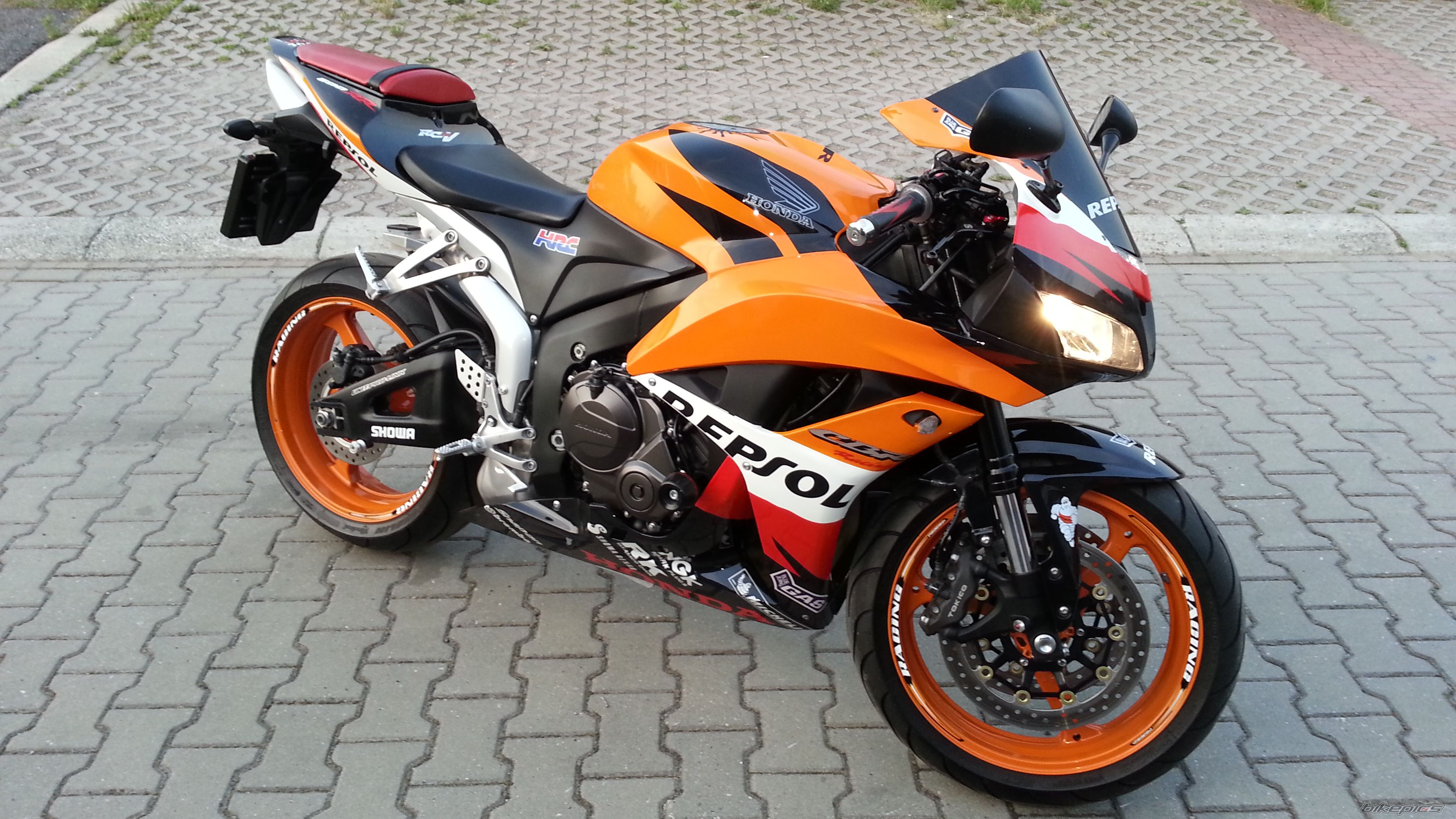 Photo 2575603