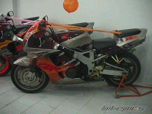 Photo 2585