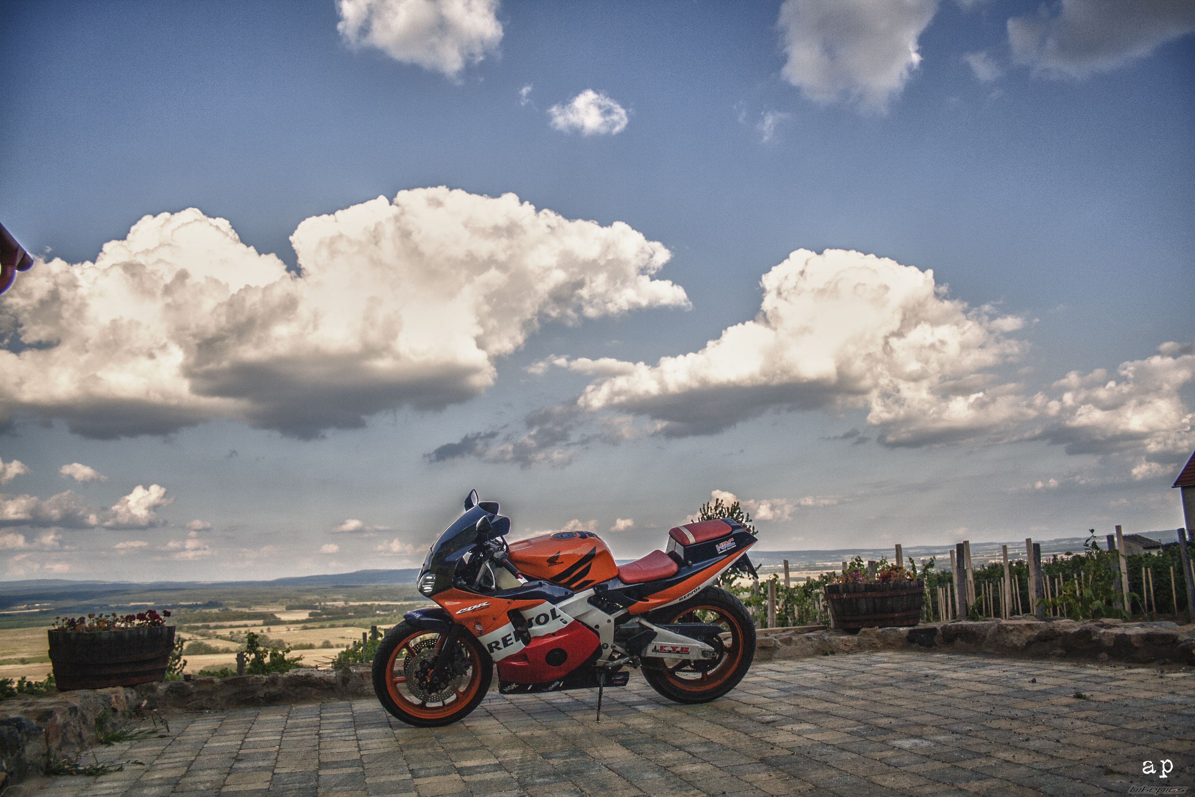 Bike Photo 2592915