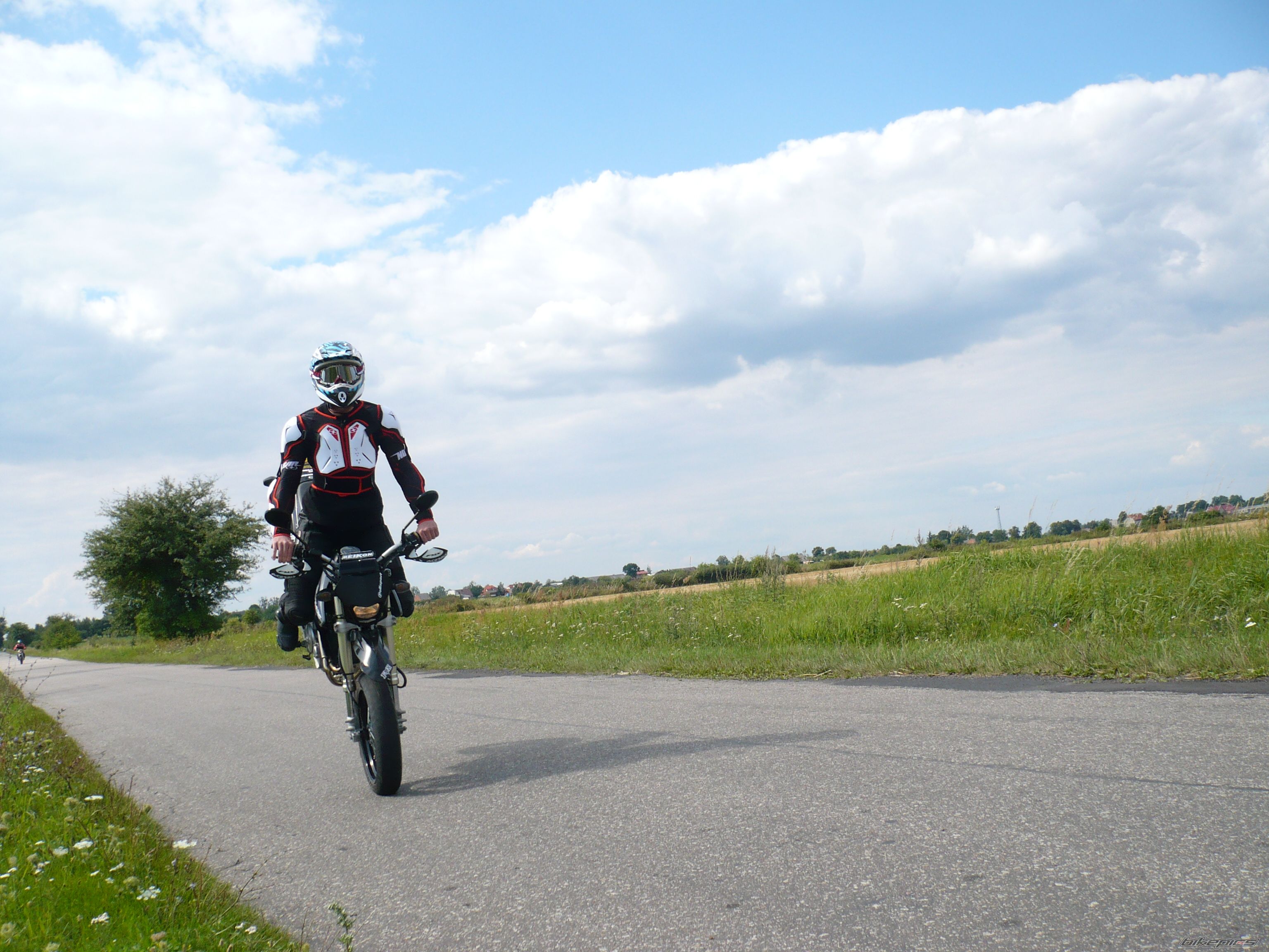 Bike Photo 2615436