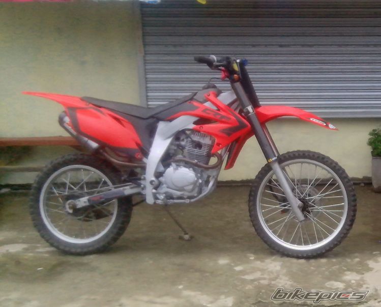 XLR 200