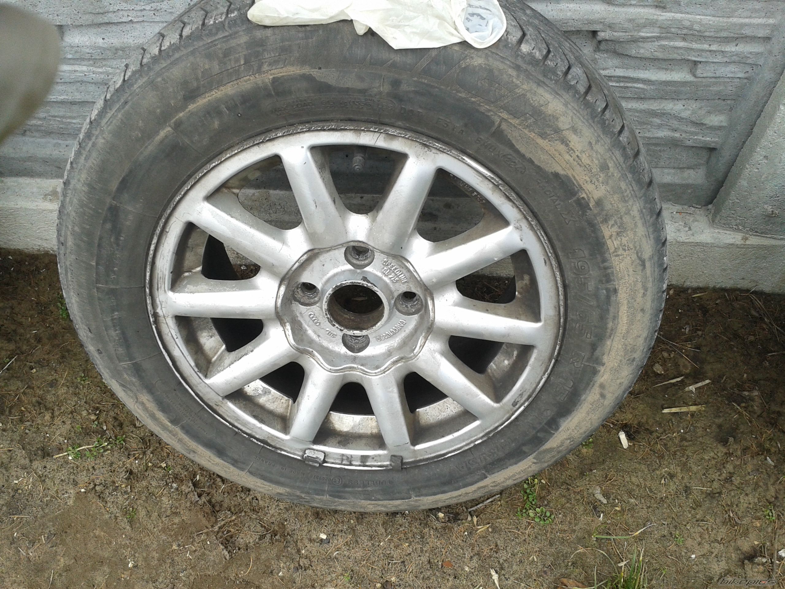 Photo 2647985