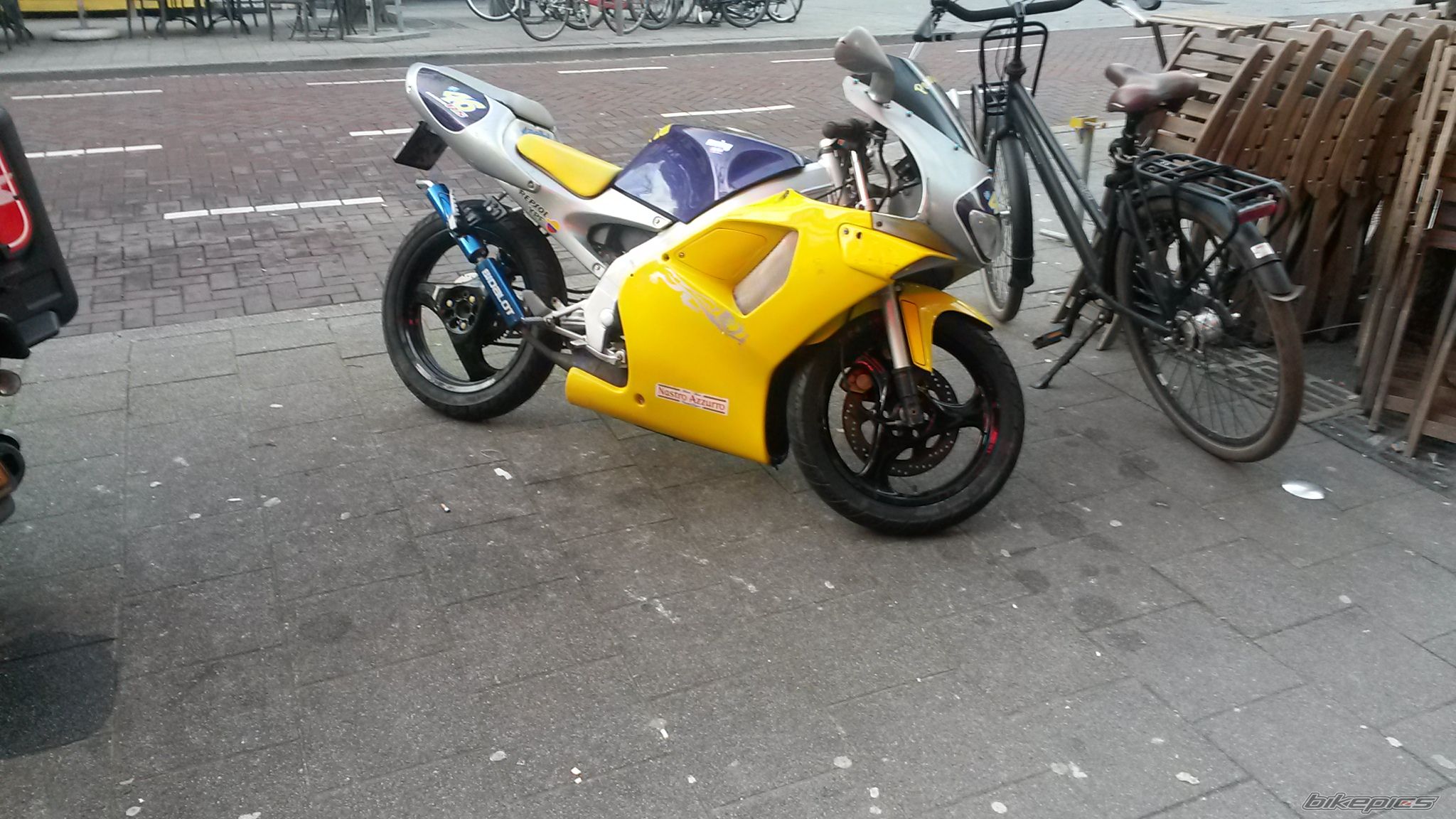 Photo 2653936