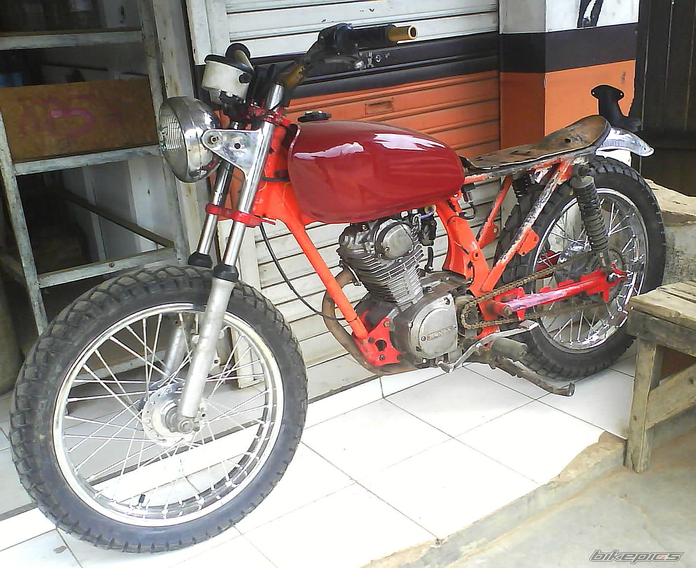 Gl 100