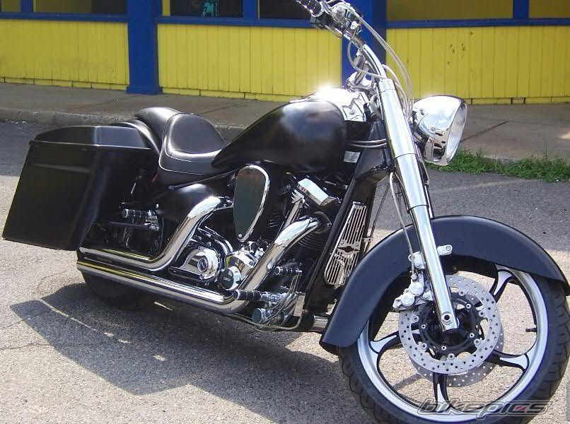 Road Star Silverado XVS 1700