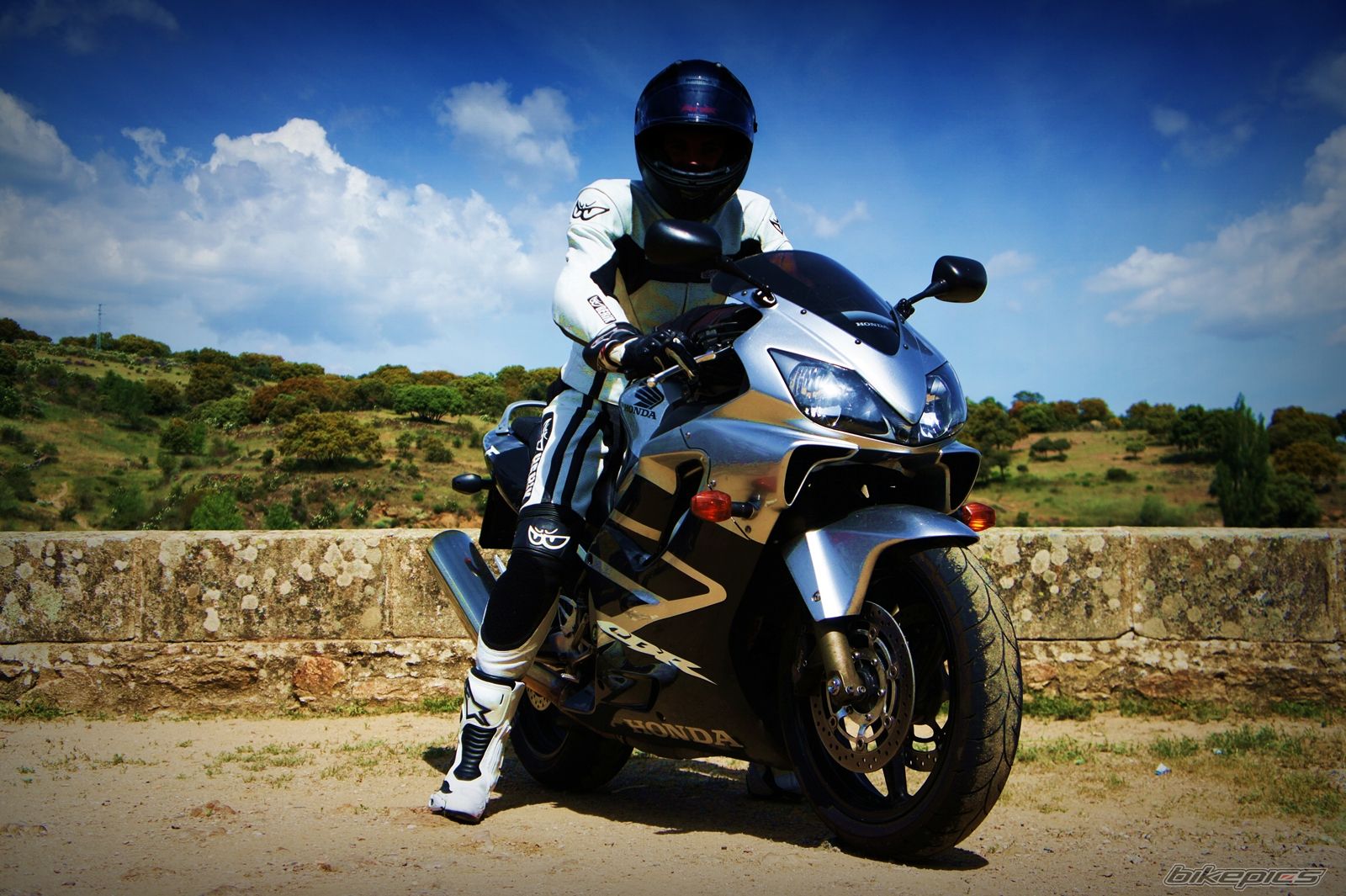 Bike Photo 2667820