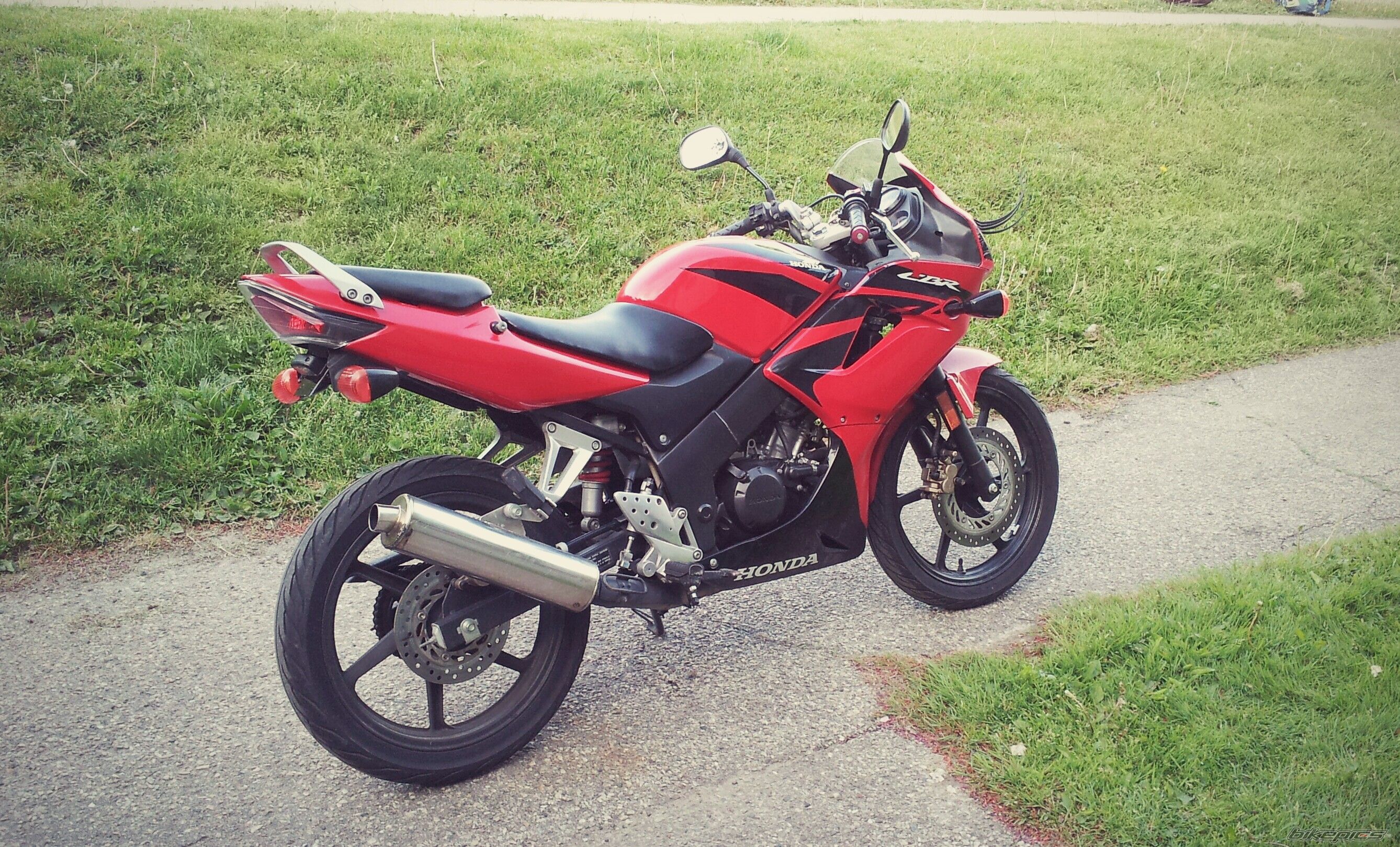 Photo 2672993