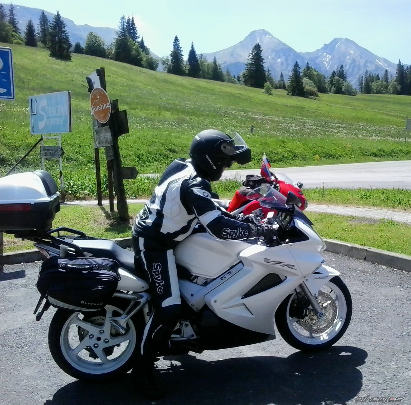 Bike Photo 2675695