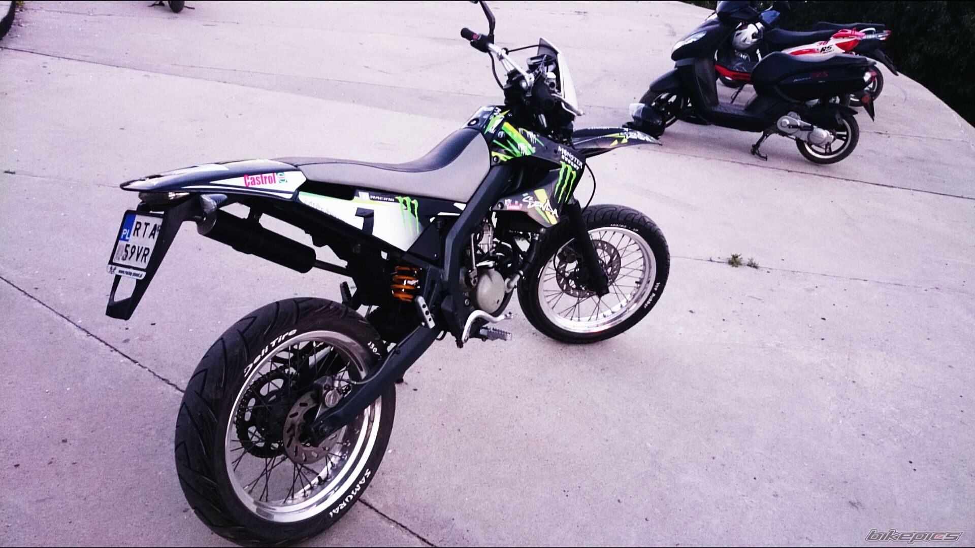 Photo 2678037