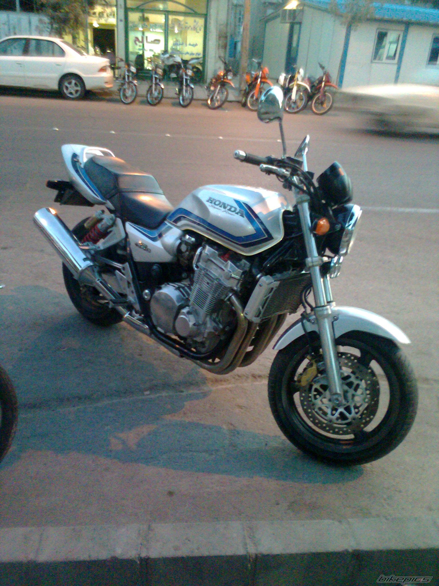 Photo 2684736