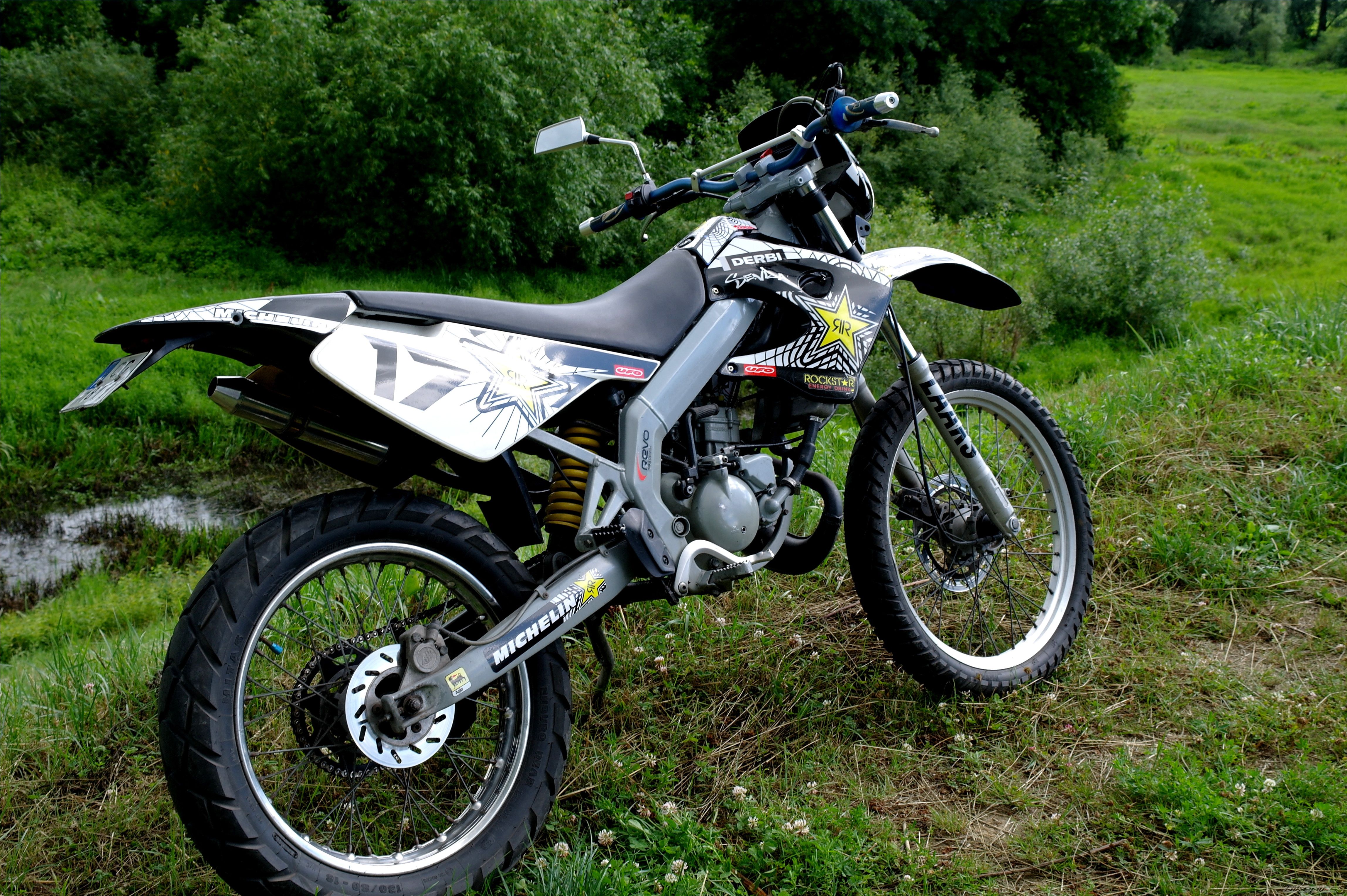 Photo 2687389