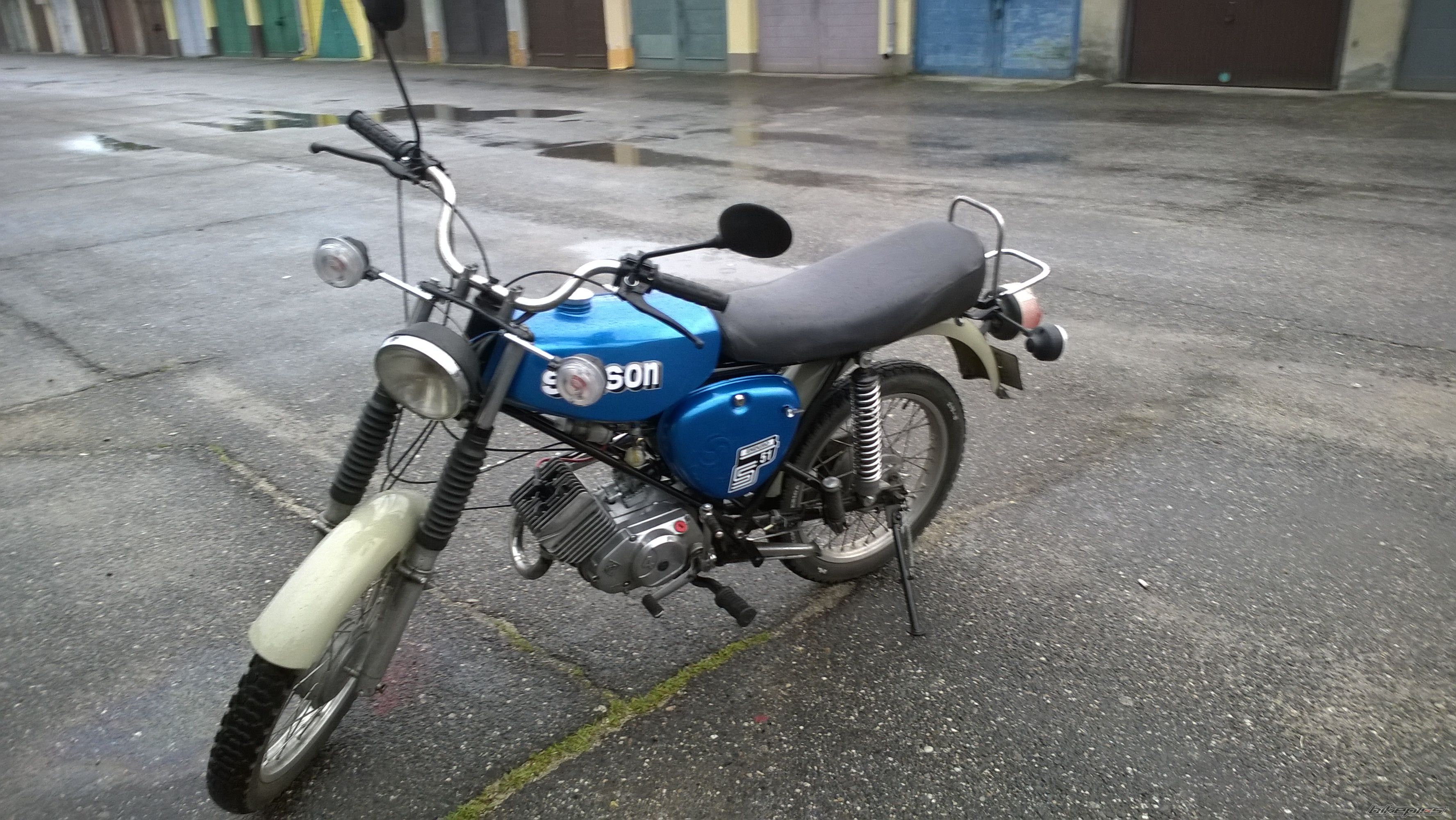 Photo 2687873