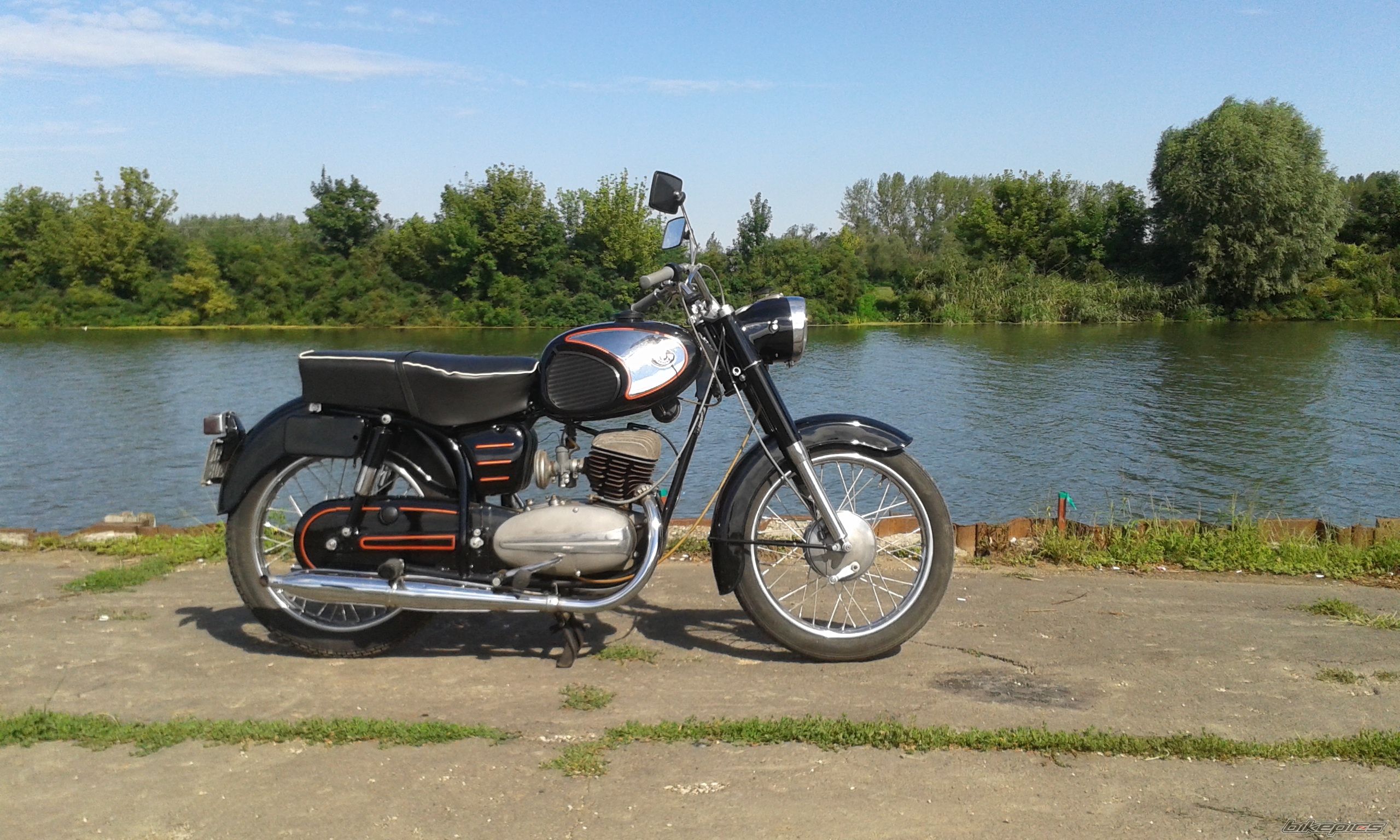 Bike Photo 2690256
