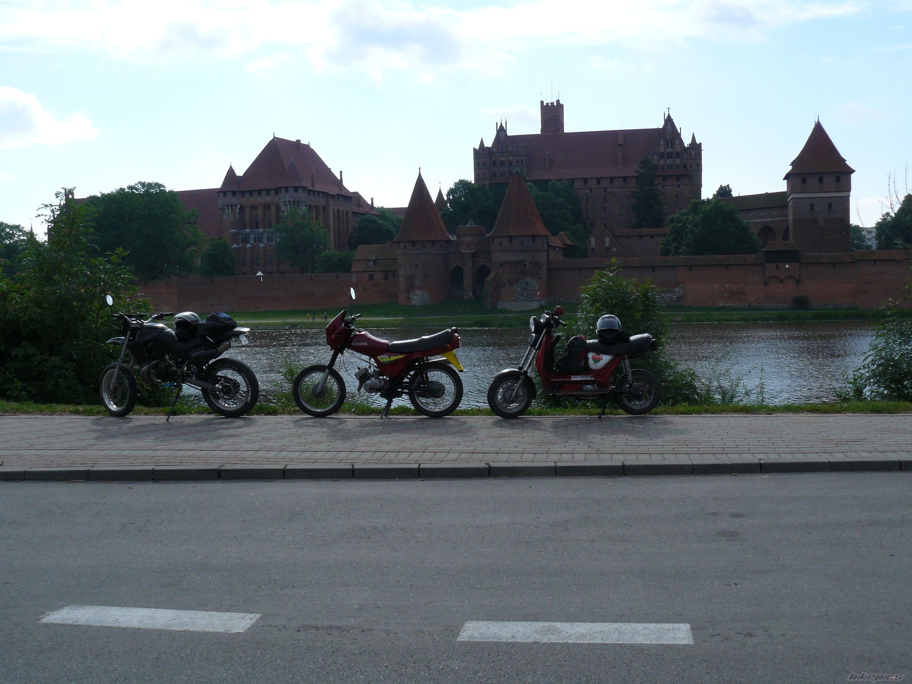 Photo 2692332