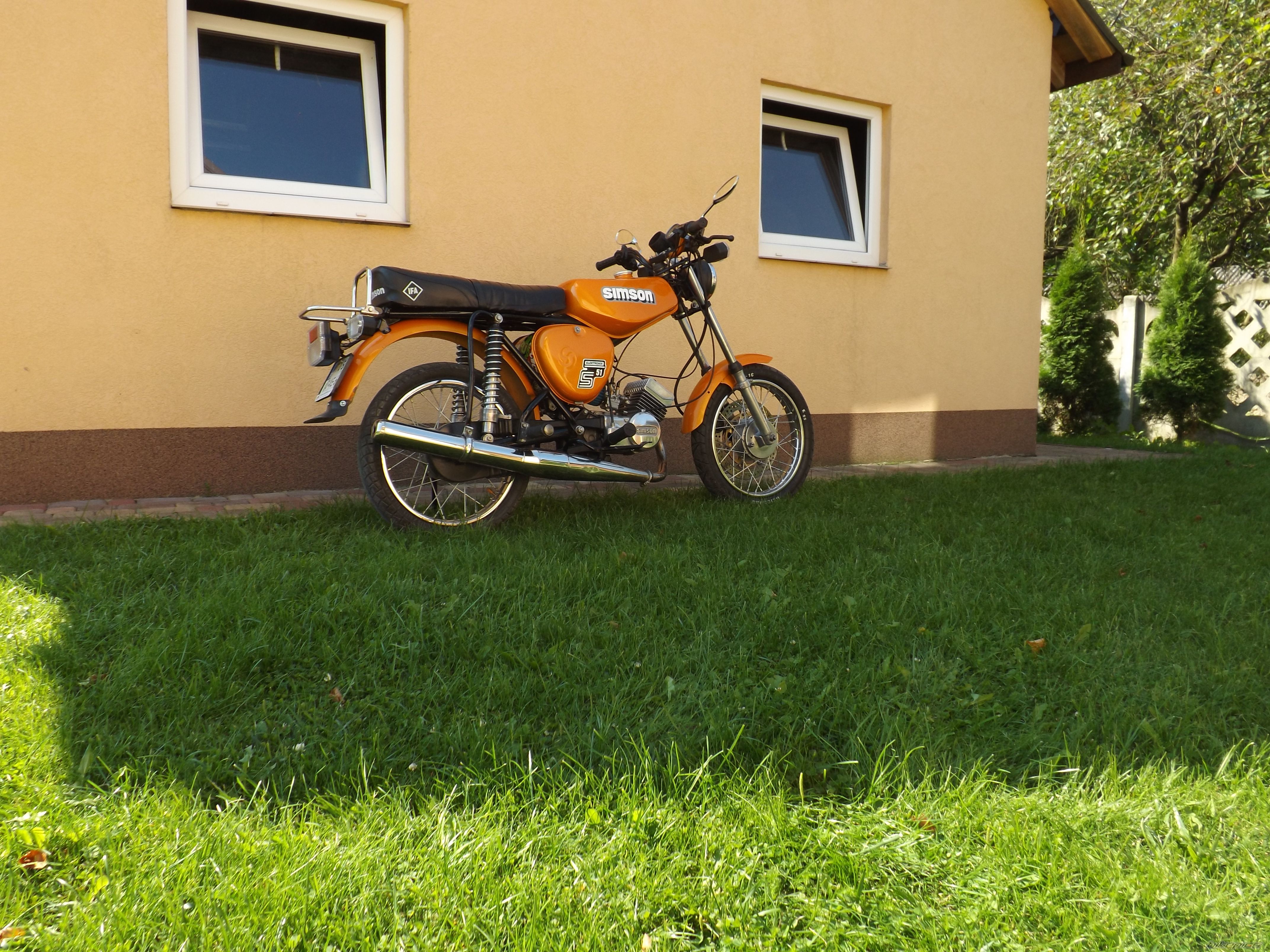 Photo 2692753