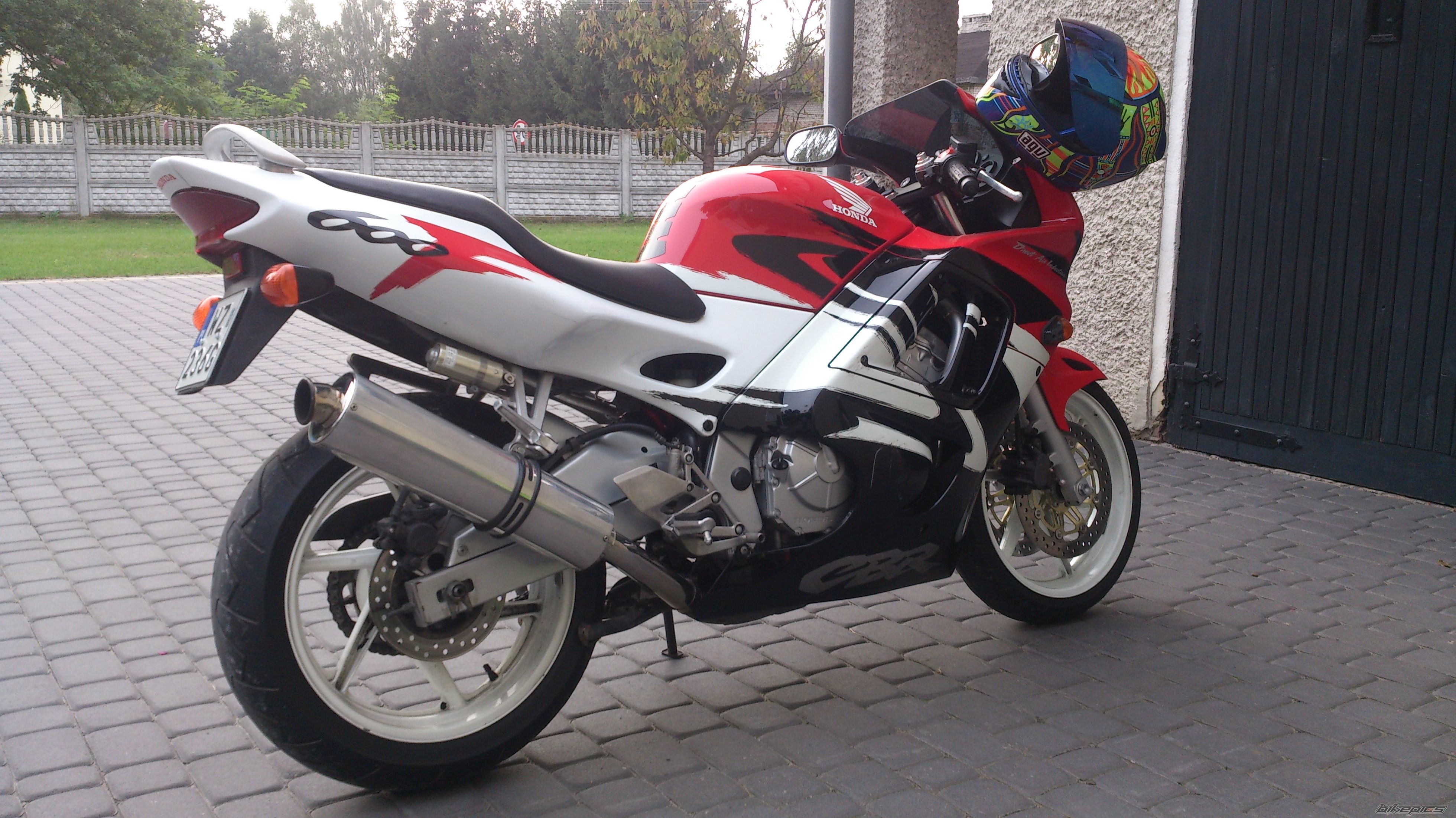 Photo 2692823