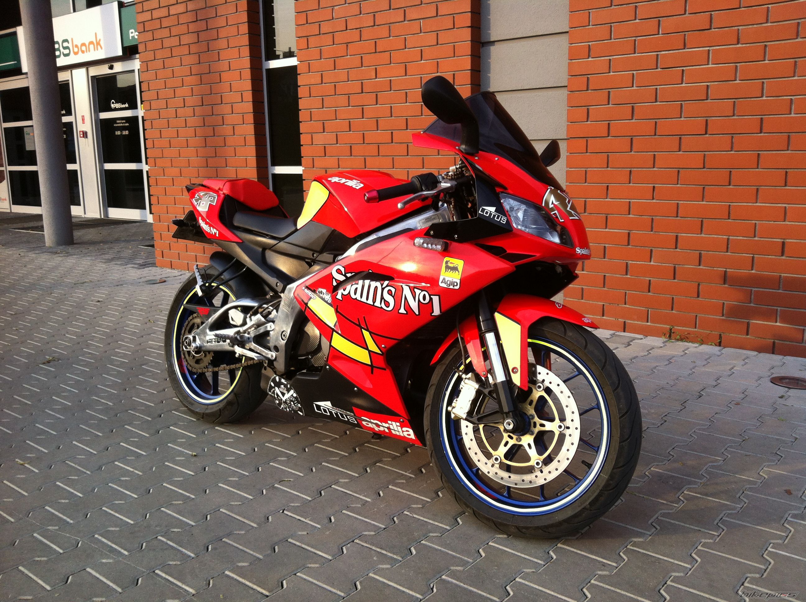Photo 2694991