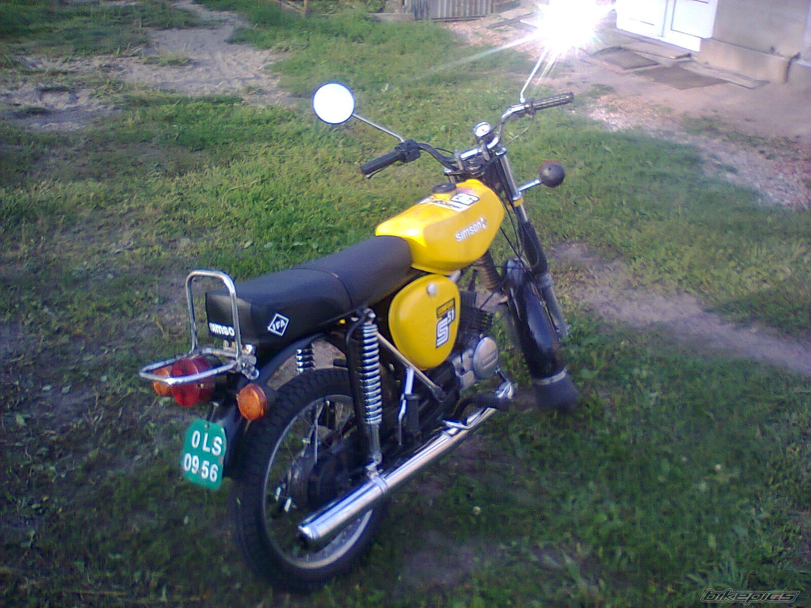 Photo 2695713