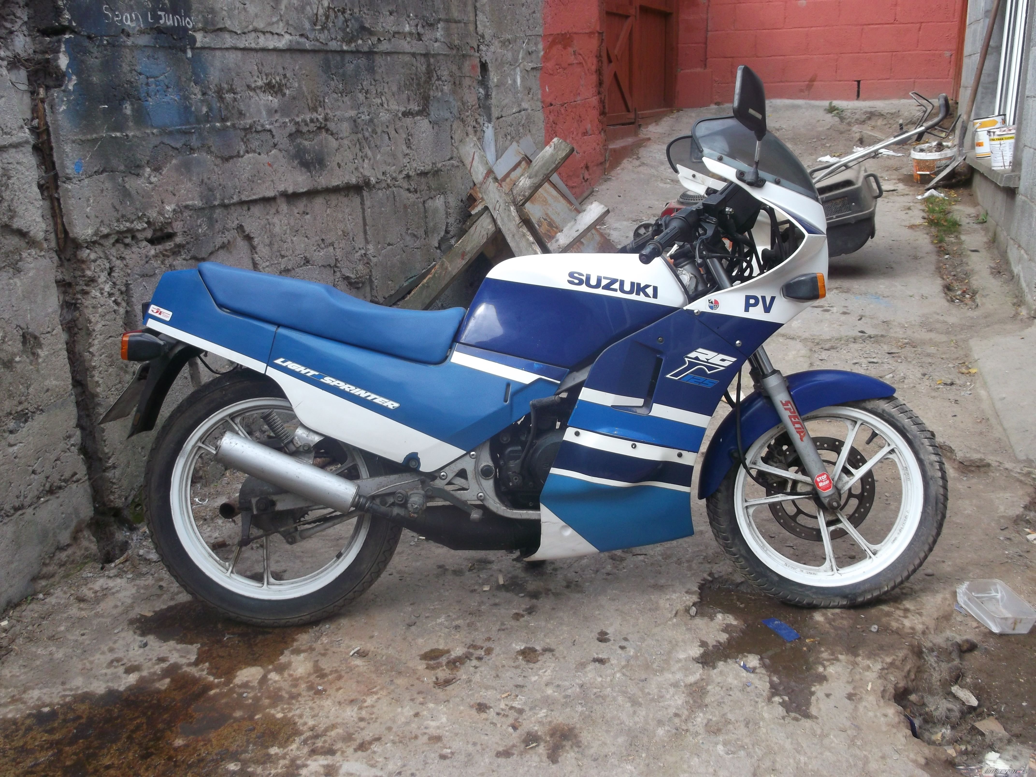 Photo 2695730