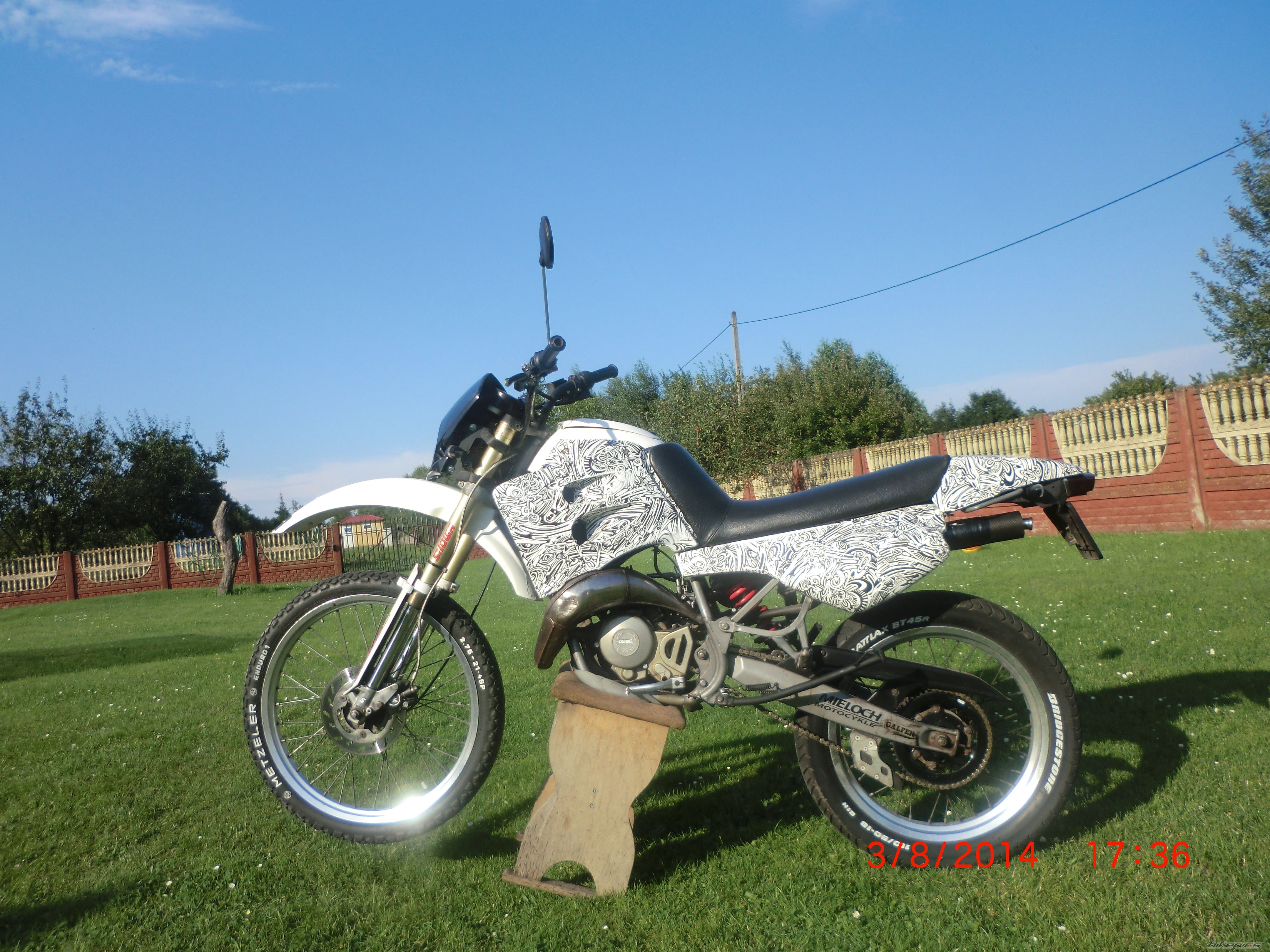Photo 2695738