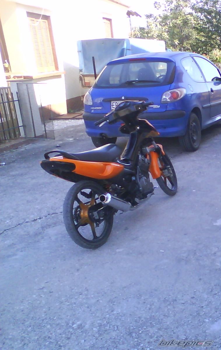 Photo 2695777