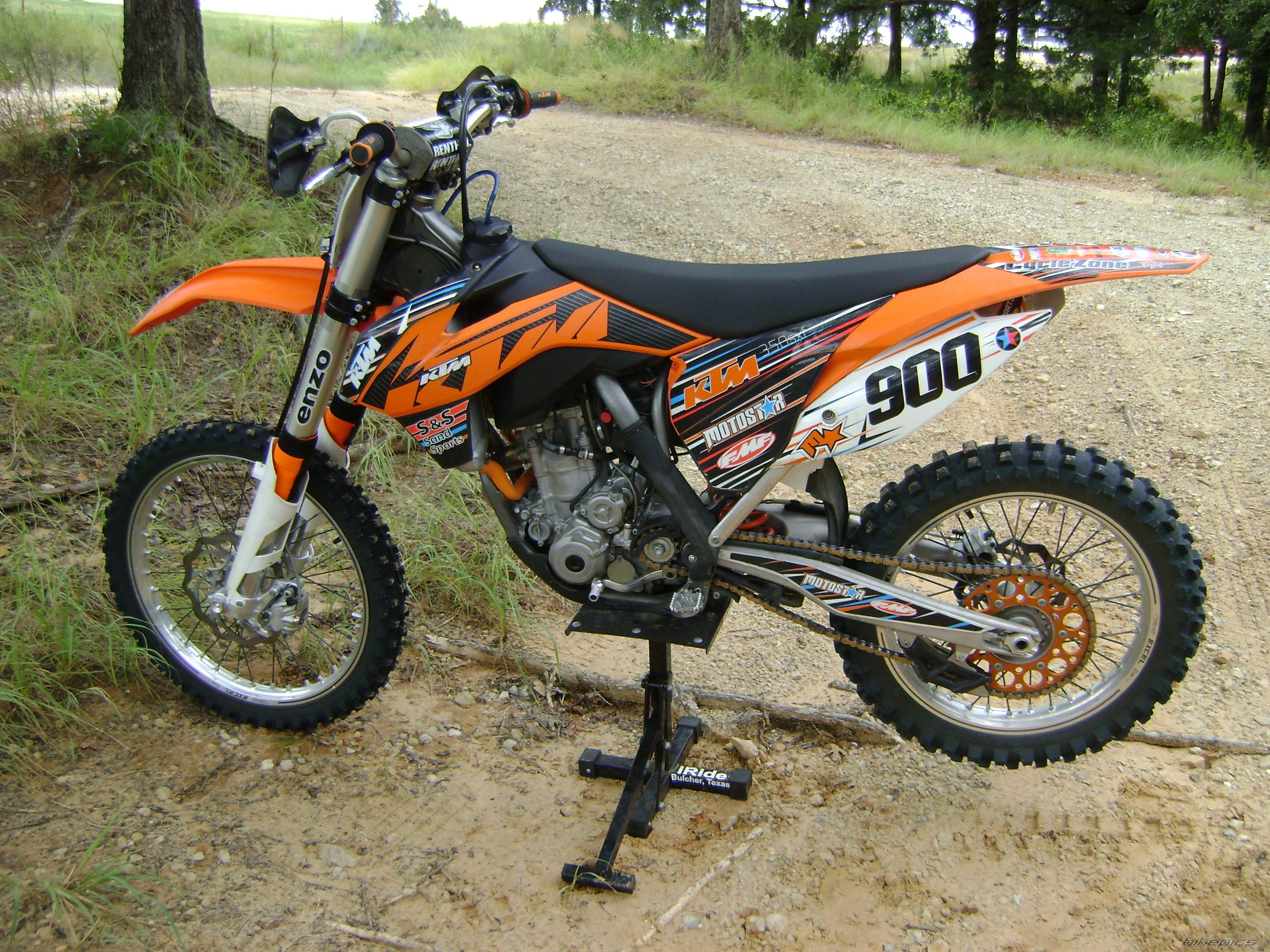 Photo 2695929