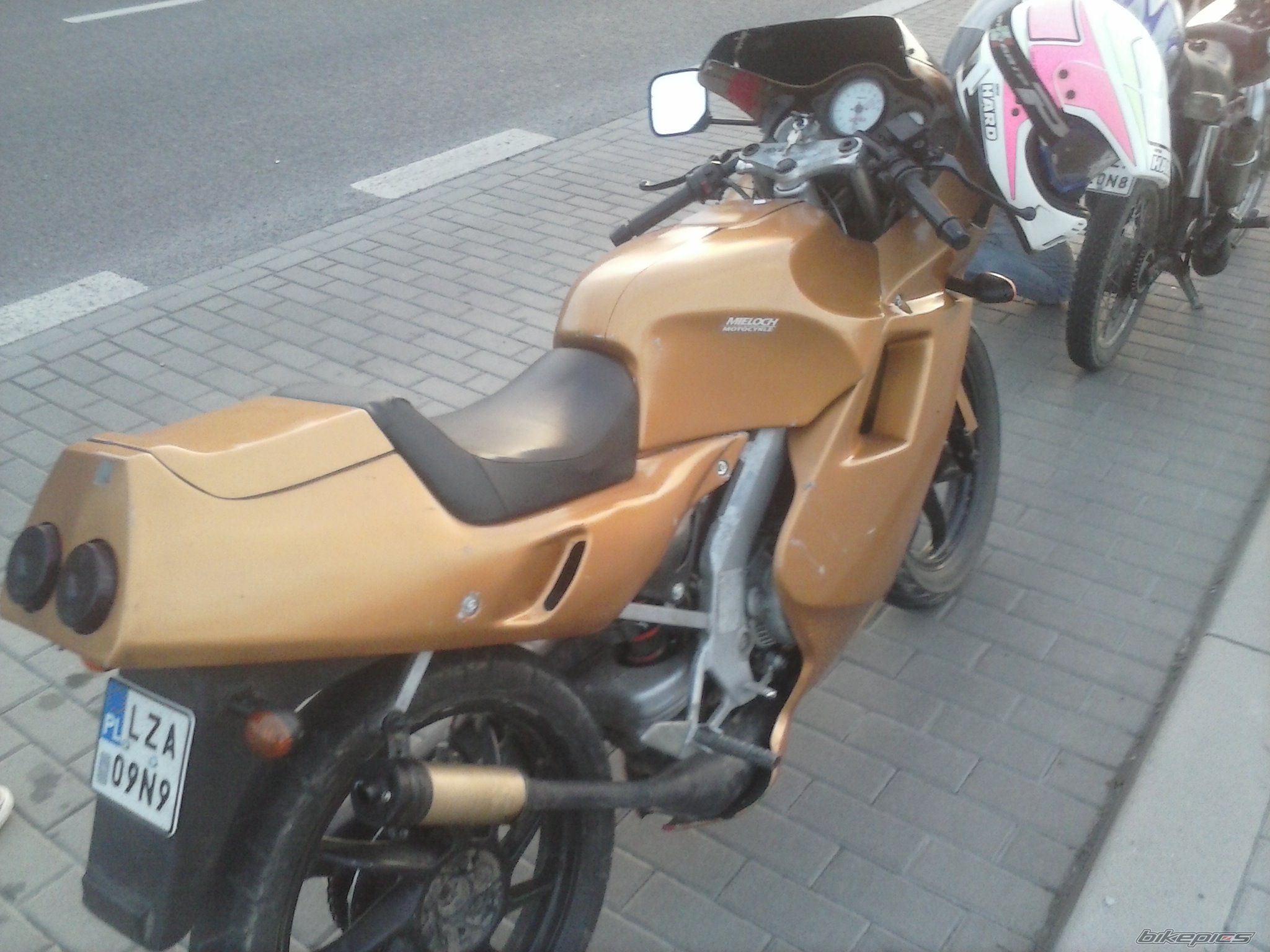 Photo 2695962