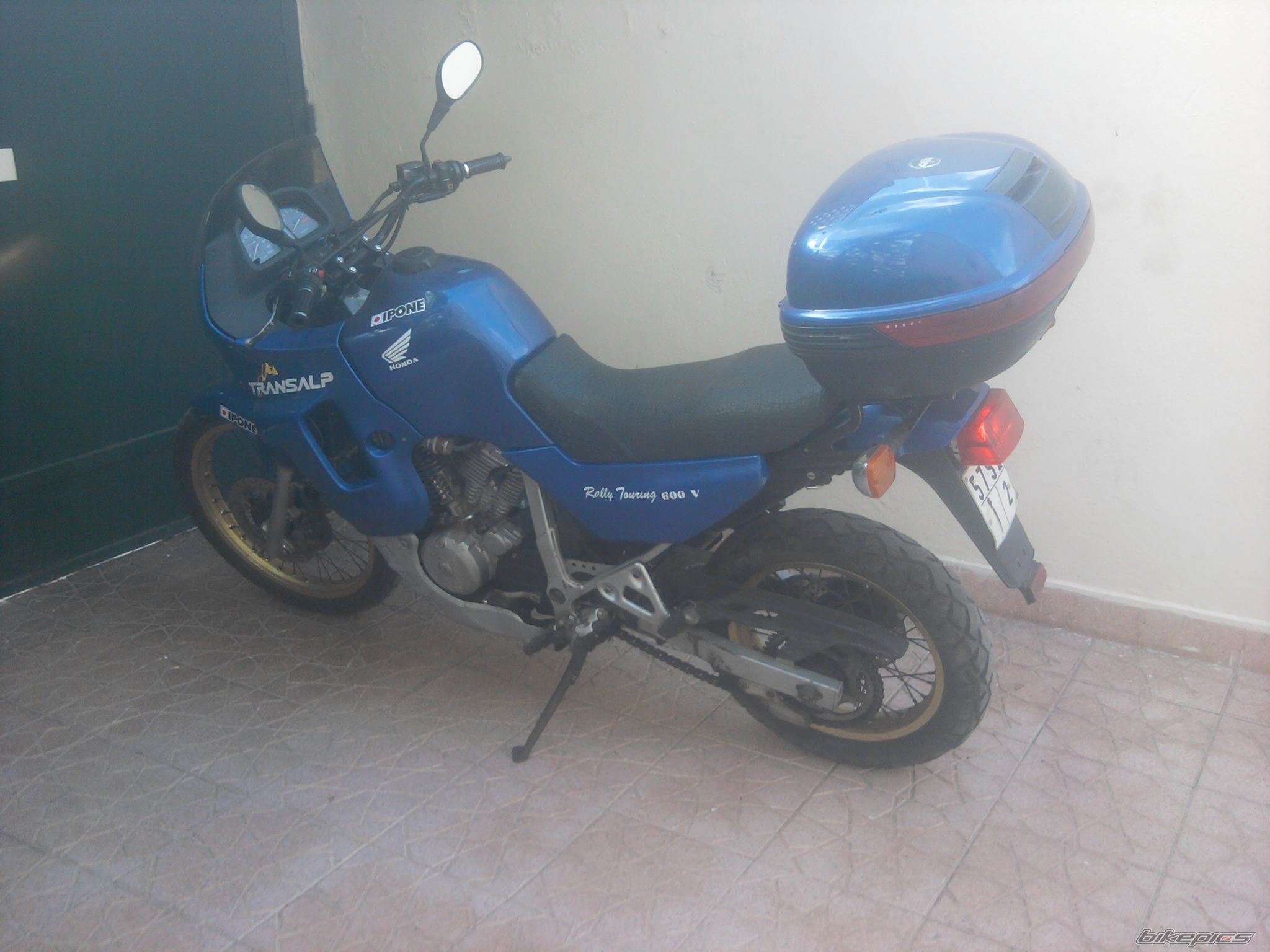 Photo 2700416