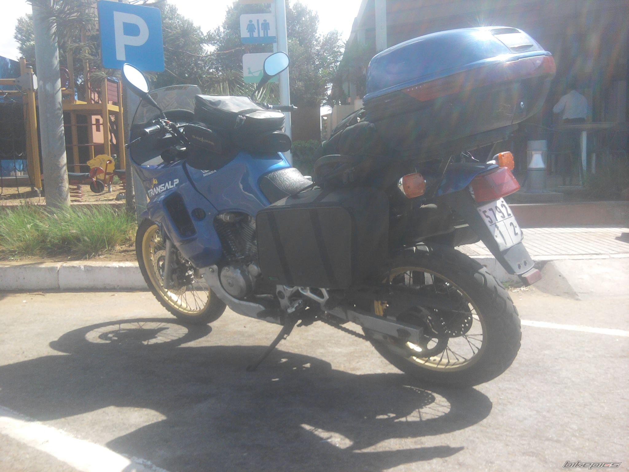 Photo 2700455