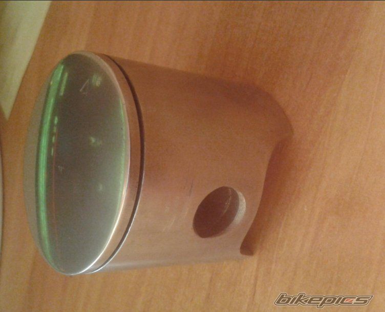 Photo 2700520