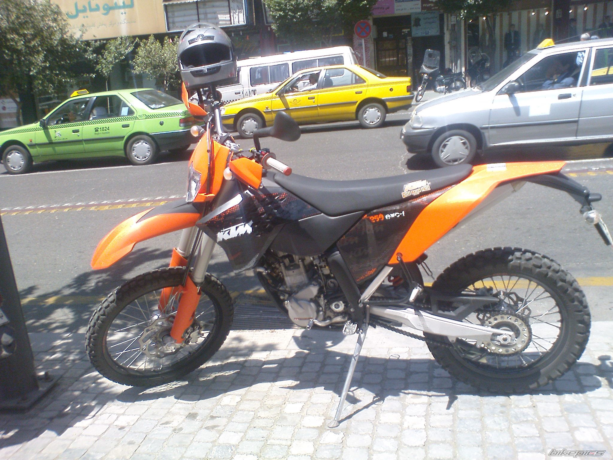 Photo 2700712