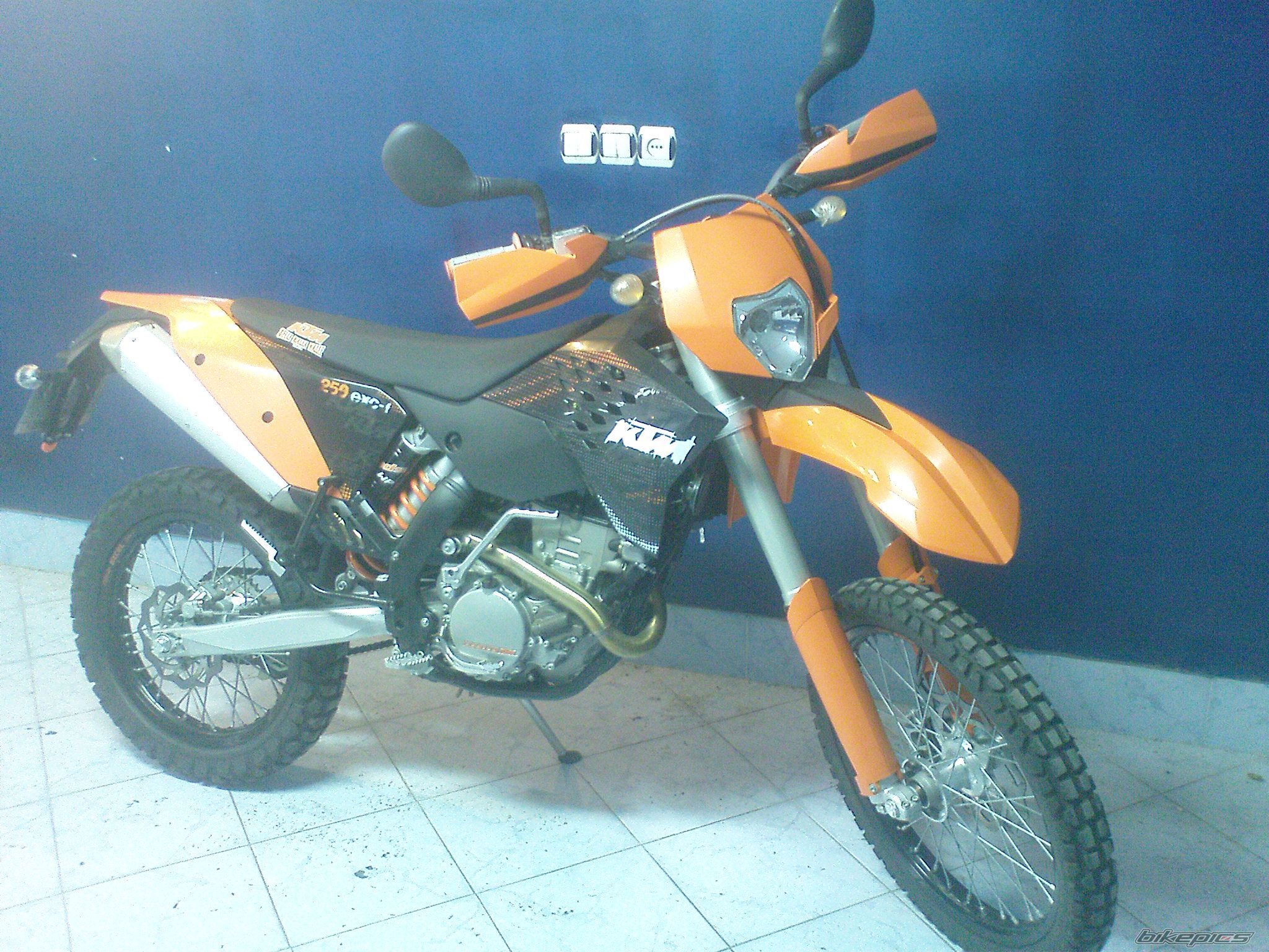 Photo 2700713