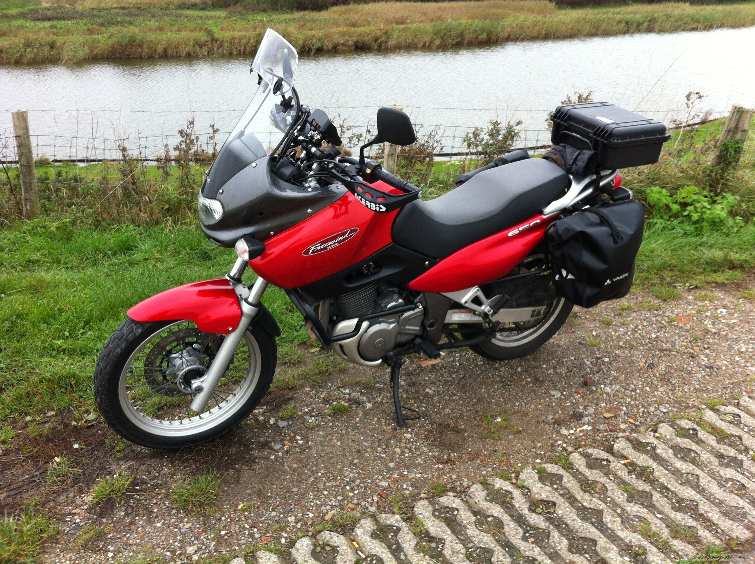 Photo 2706779