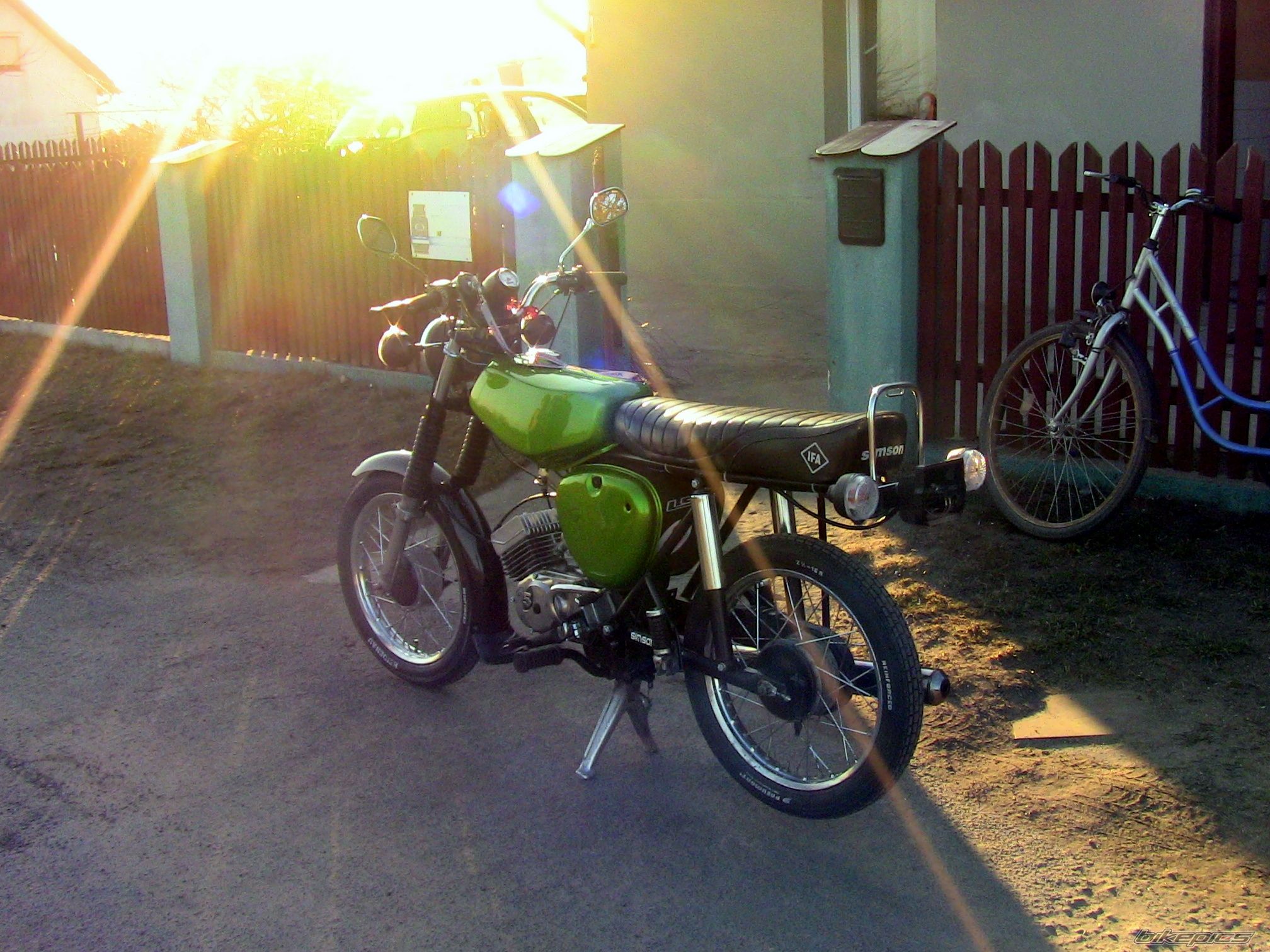 Photo 2730888