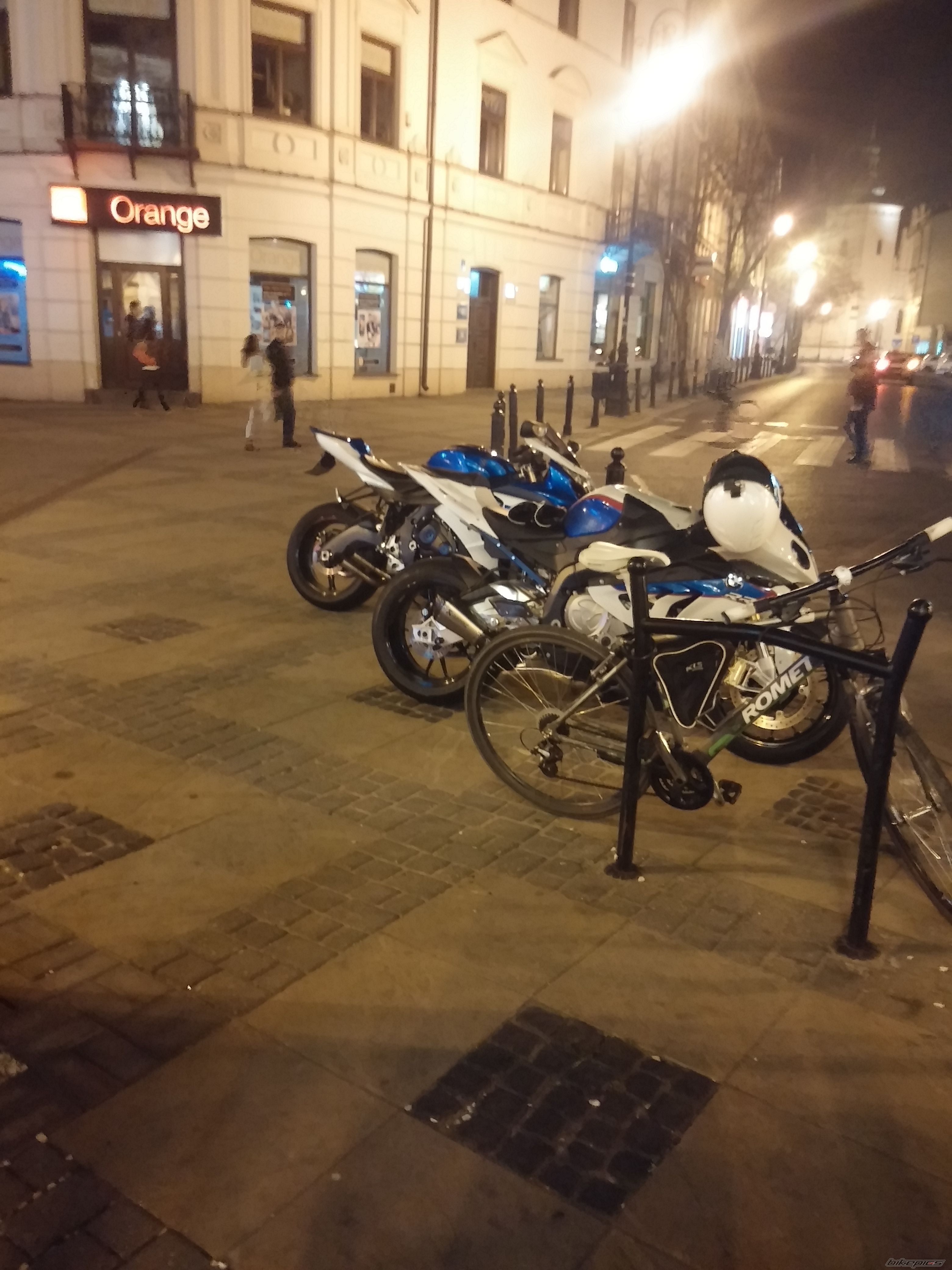 Photo 2733602